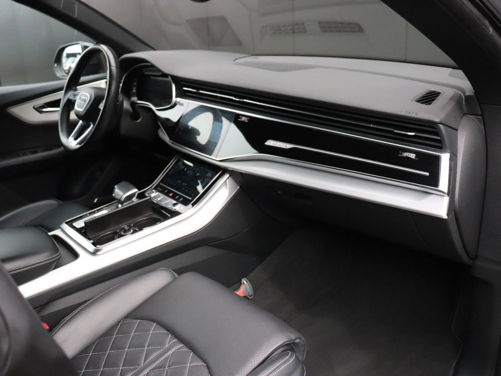 Hoofdafbeelding Audi Q8