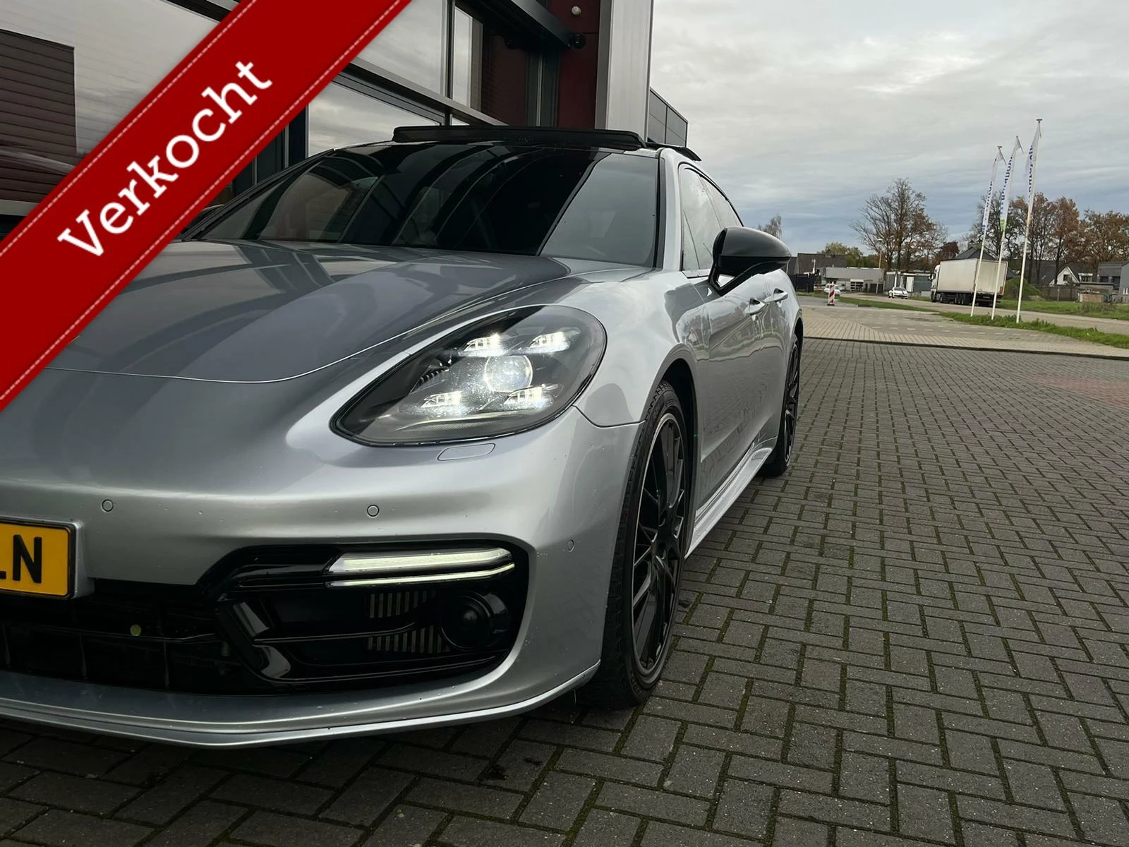 Hoofdafbeelding Porsche Panamera