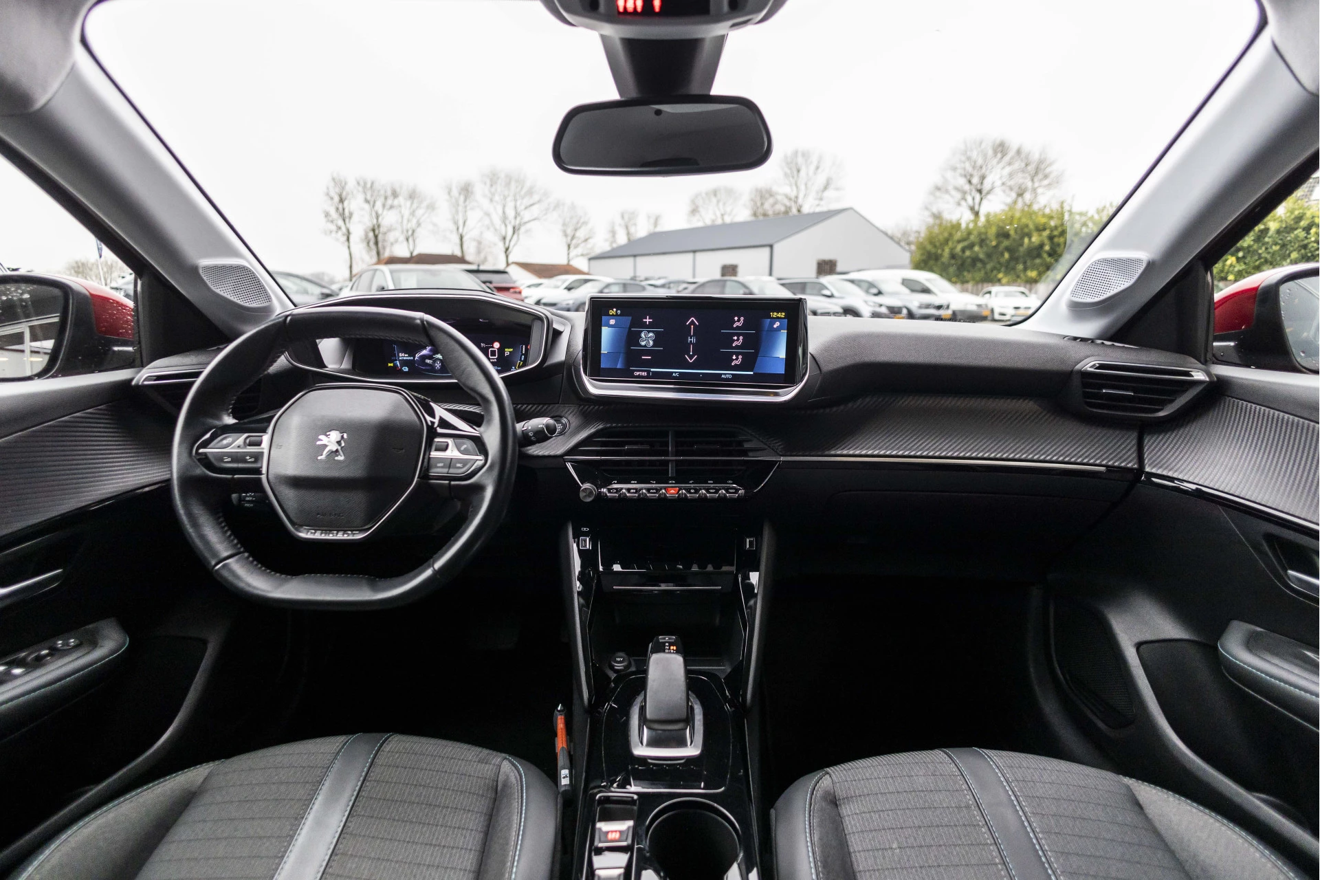 Hoofdafbeelding Peugeot e-208