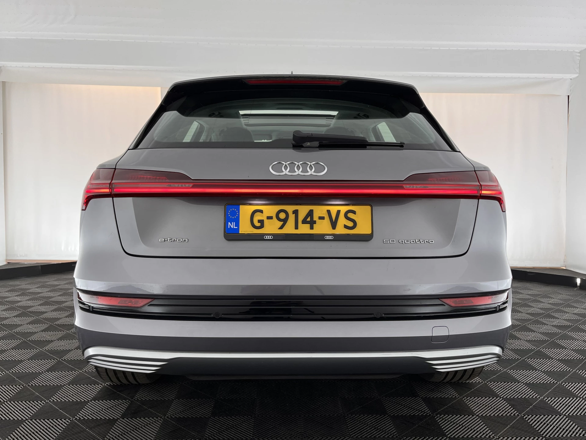 Hoofdafbeelding Audi e-tron