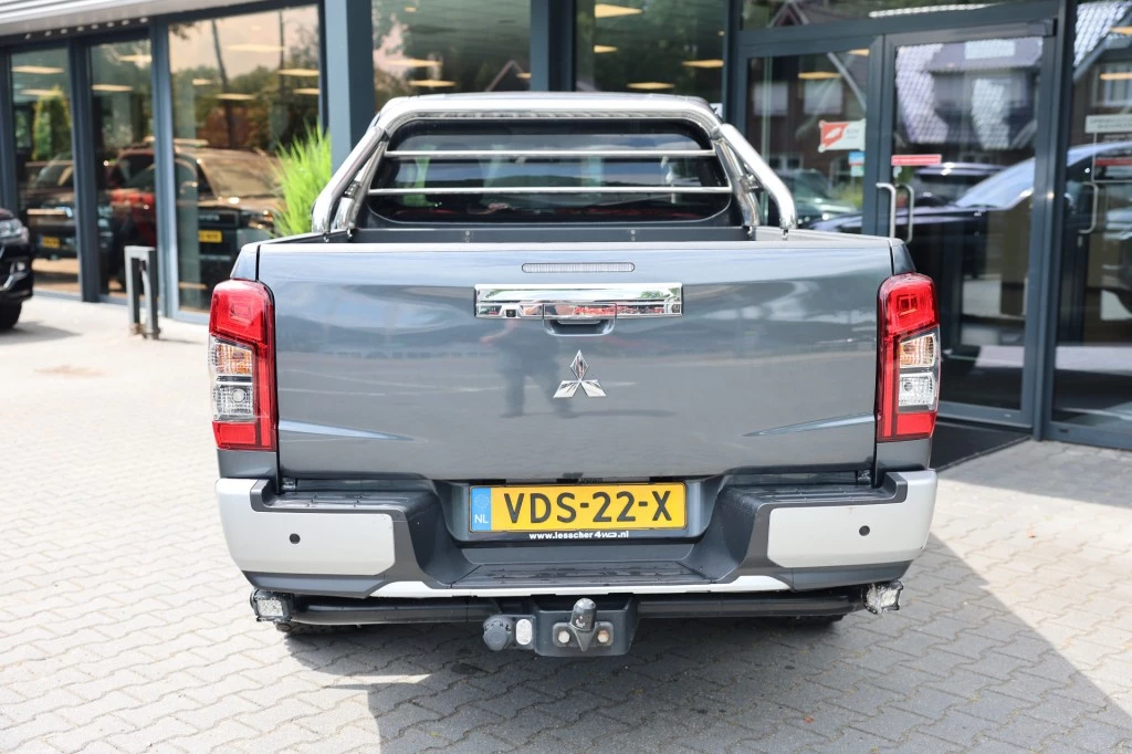 Hoofdafbeelding Mitsubishi L200