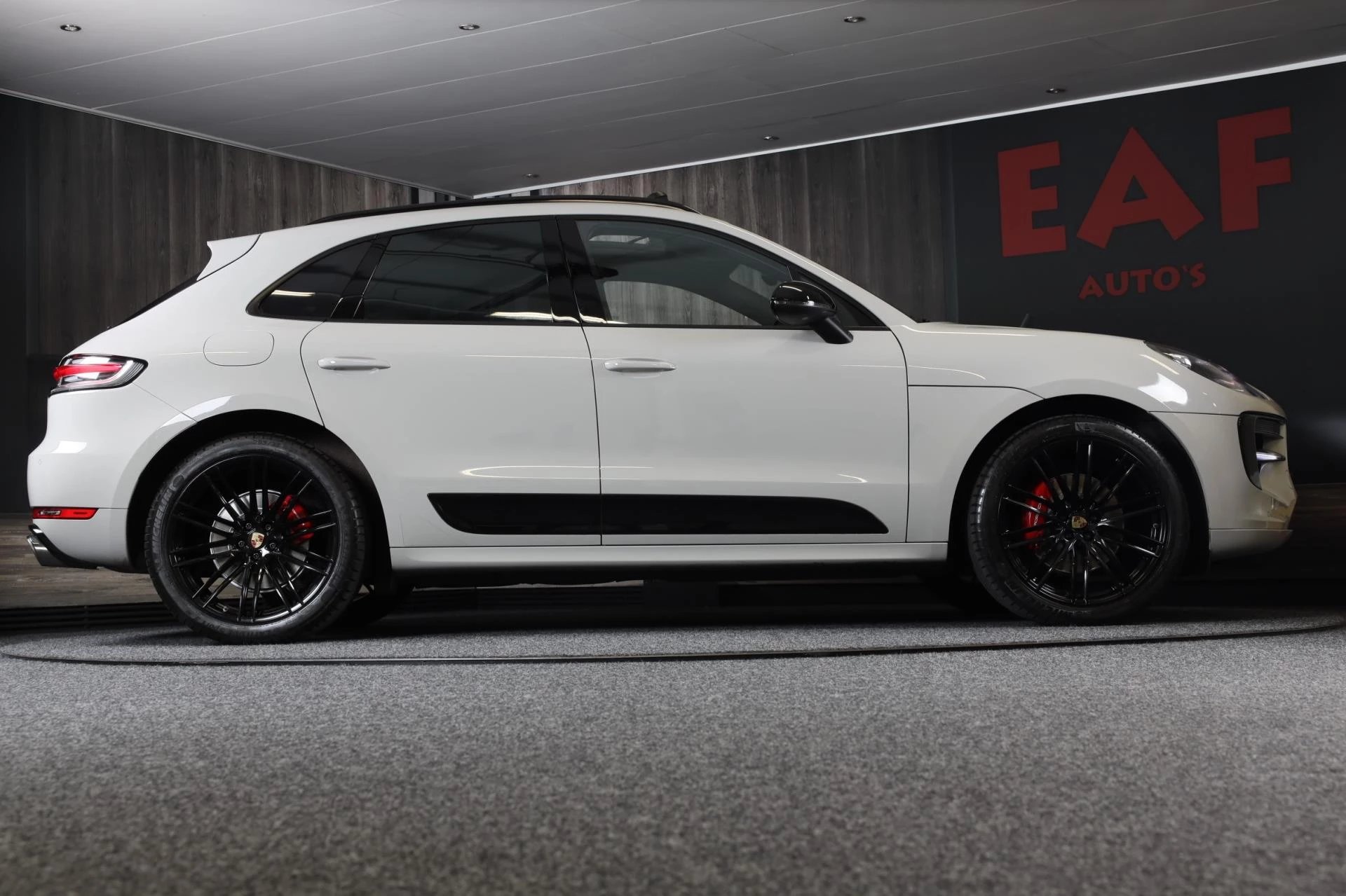 Hoofdafbeelding Porsche Macan