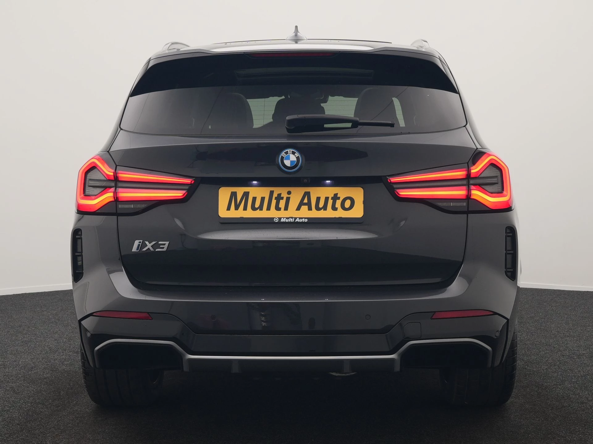 Hoofdafbeelding BMW iX3