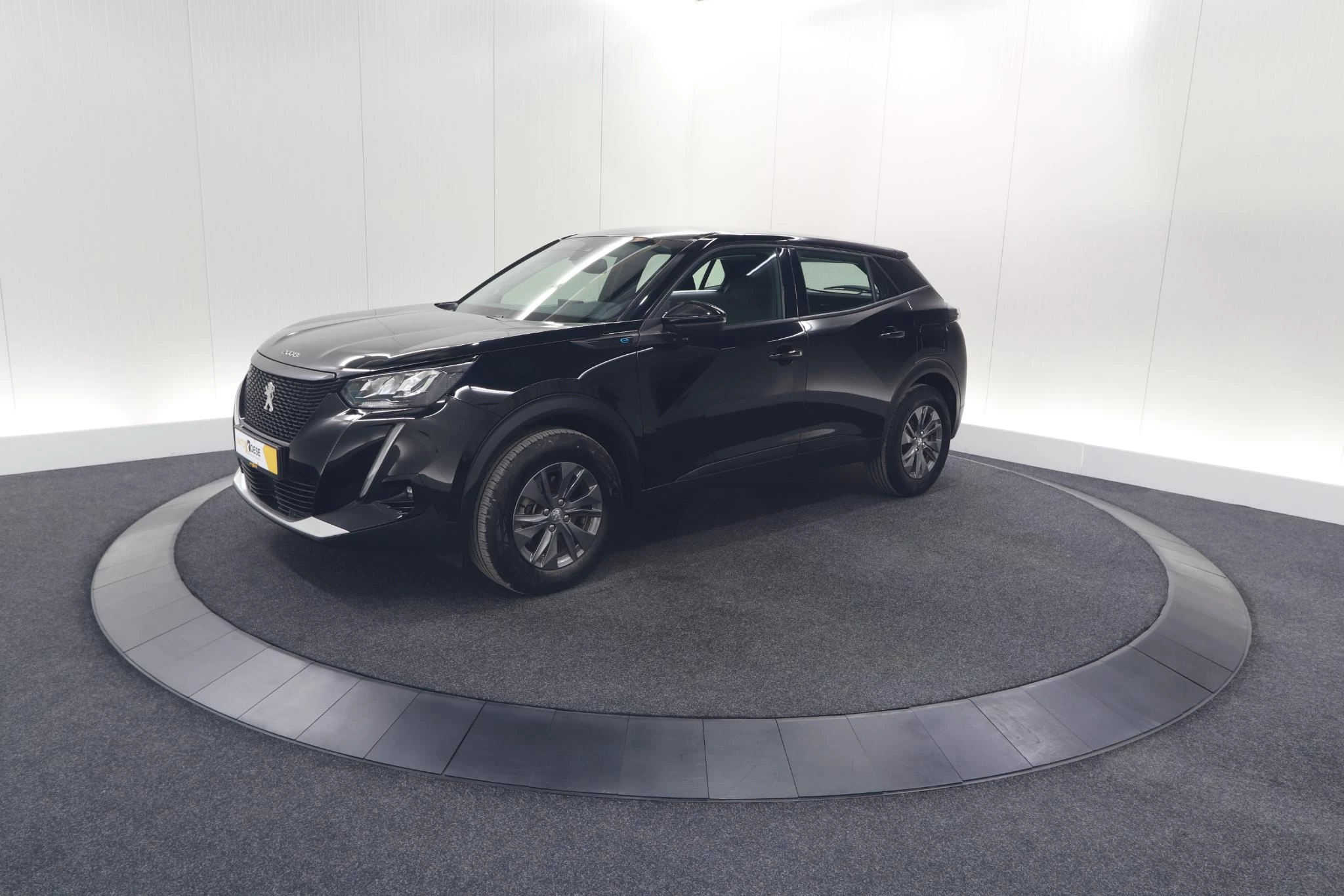Hoofdafbeelding Peugeot e-2008