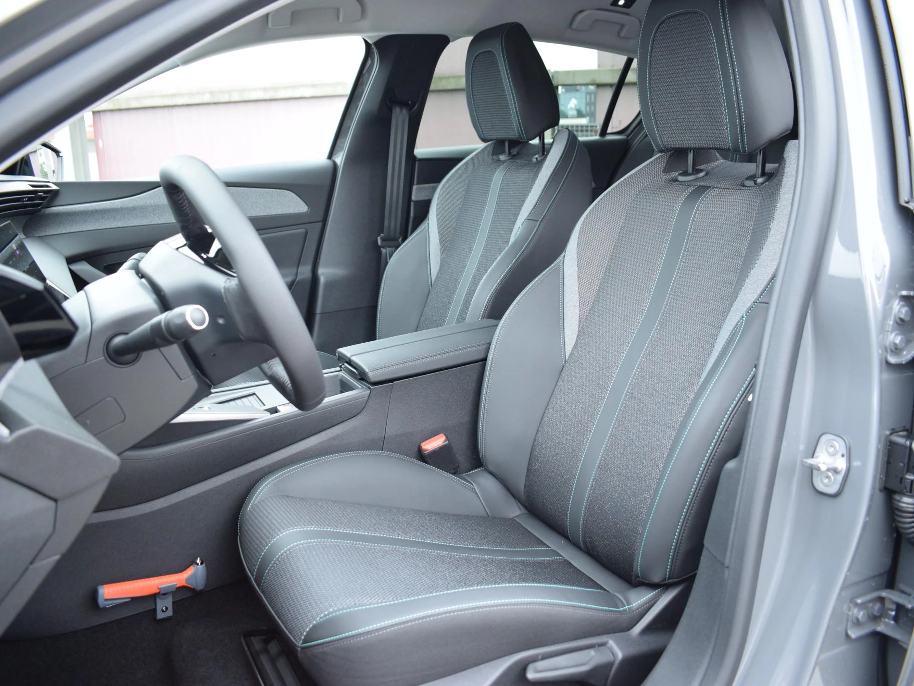 Hoofdafbeelding Peugeot e-308