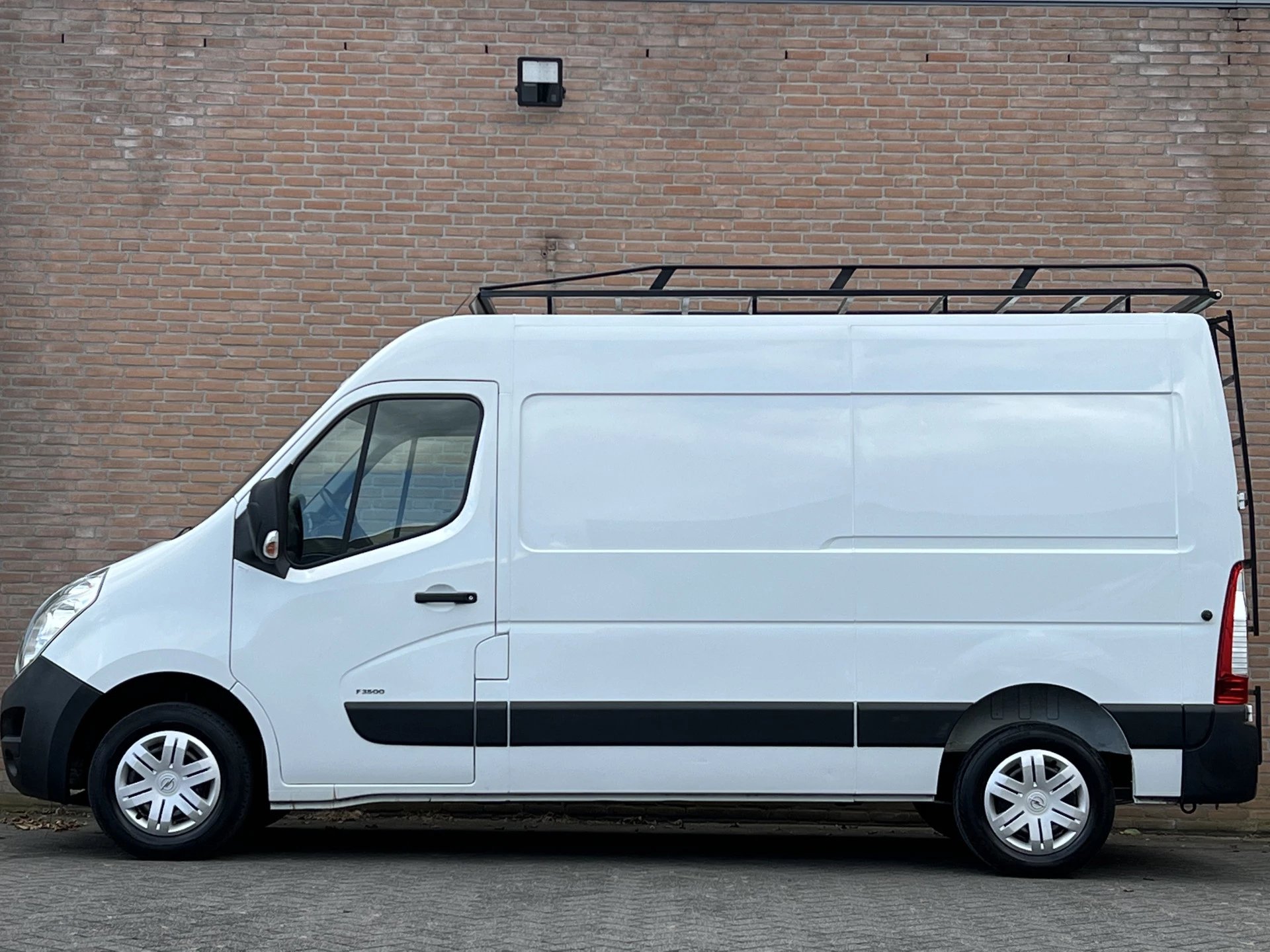 Hoofdafbeelding Opel Movano