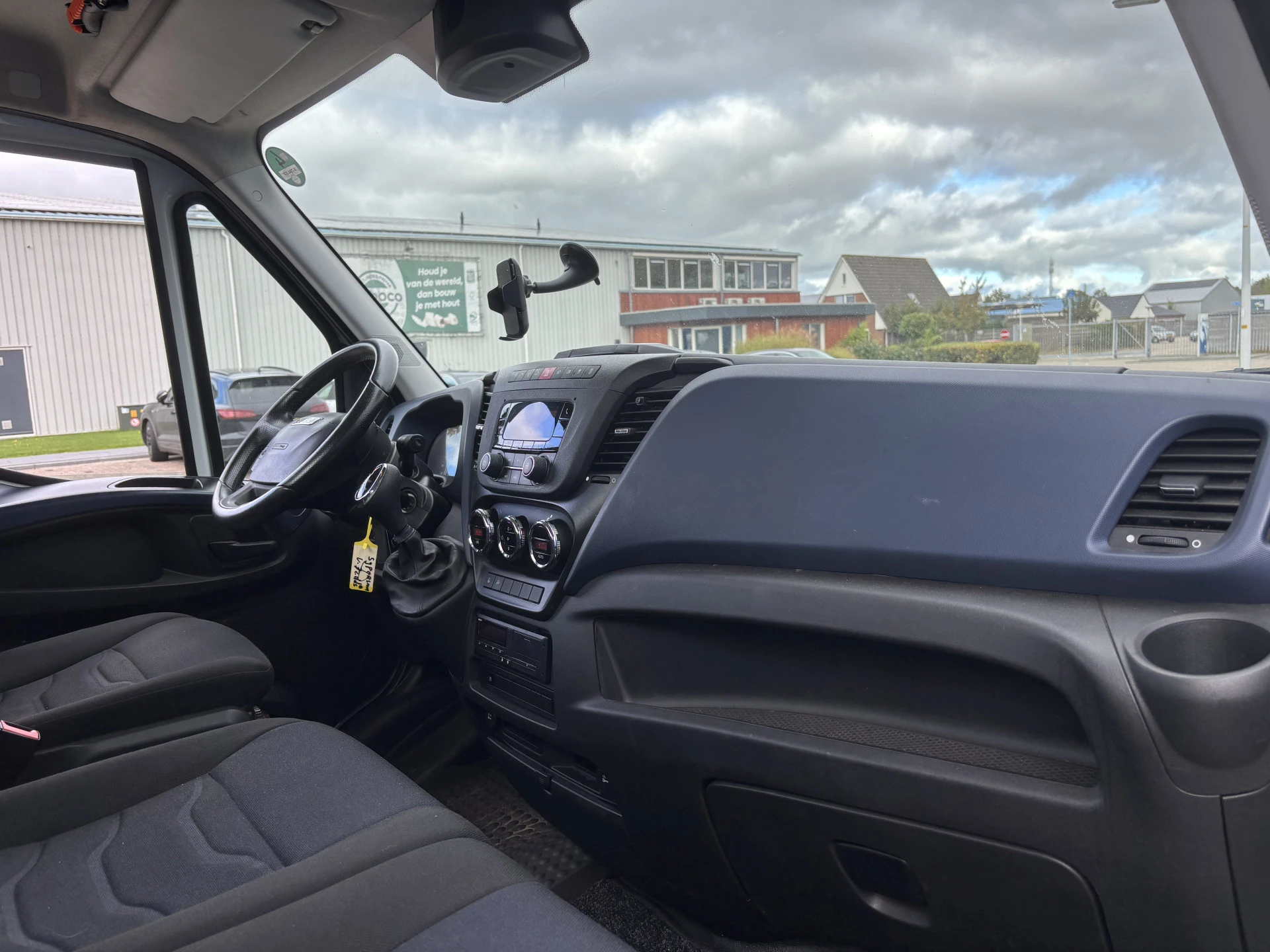 Hoofdafbeelding Iveco 40C18 3.0 180 PK Automaat Be Trekker + Autotransporter Tijhof voor 3 auto's