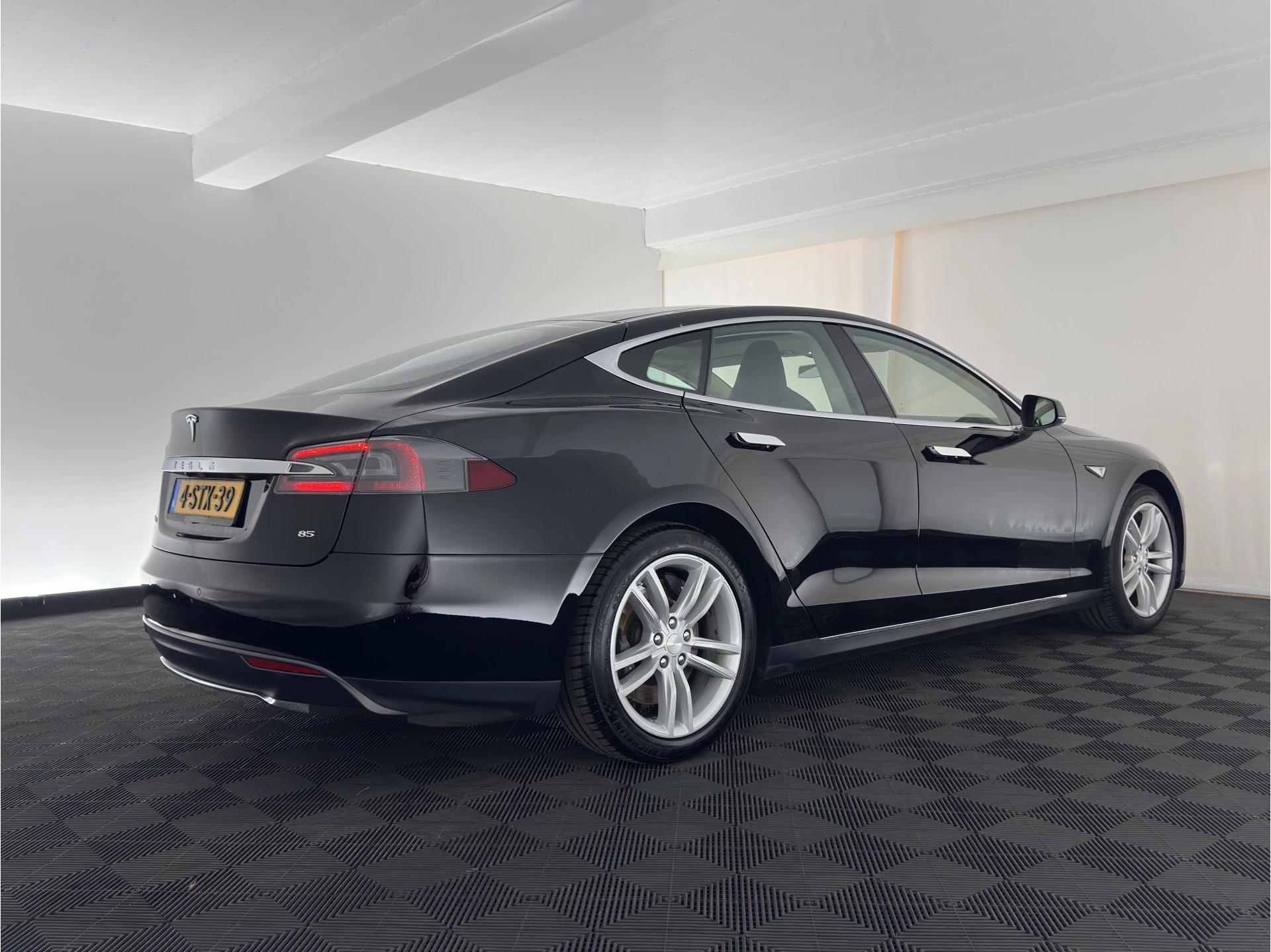 Hoofdafbeelding Tesla Model S