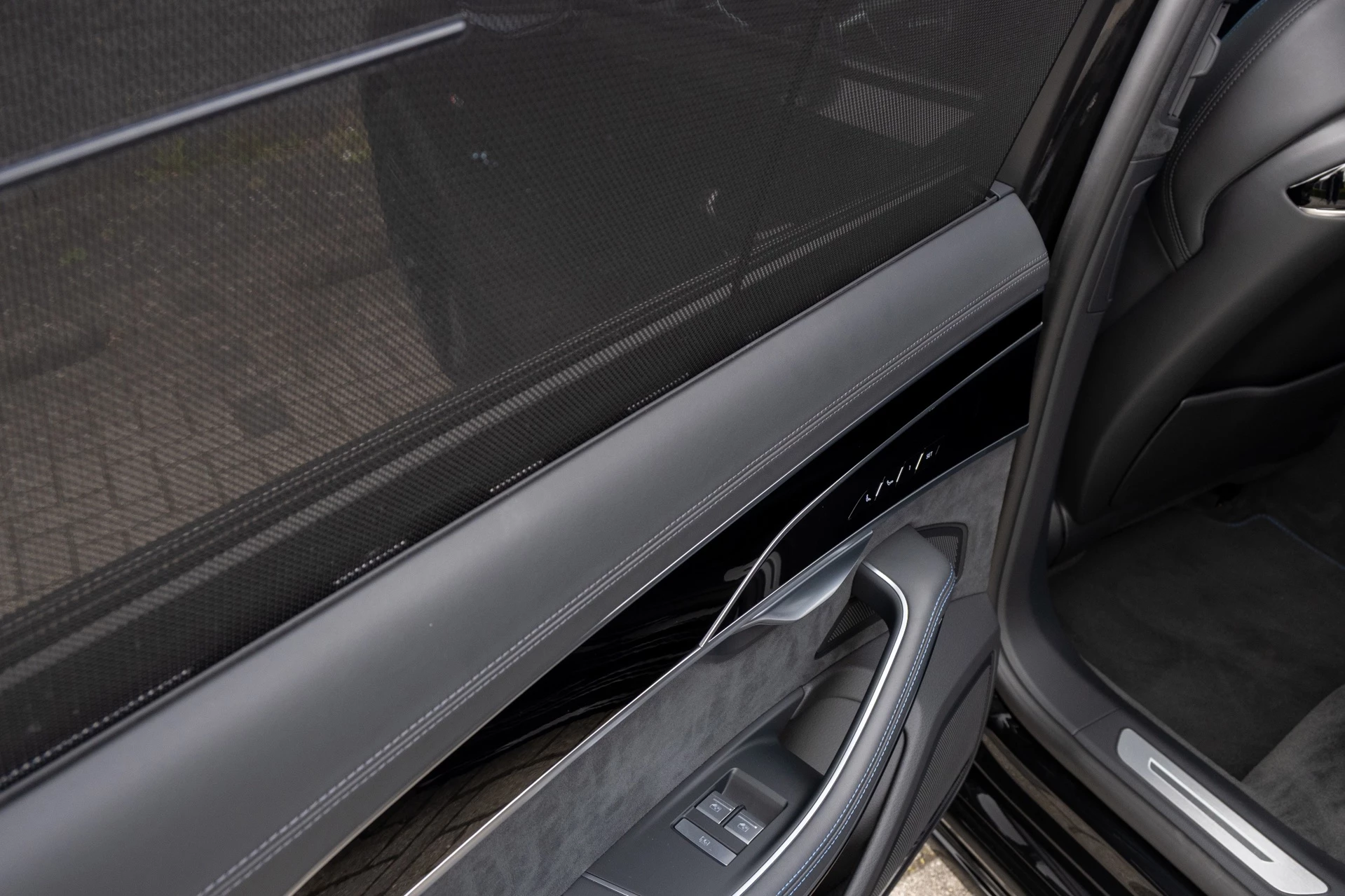 Hoofdafbeelding Audi A8