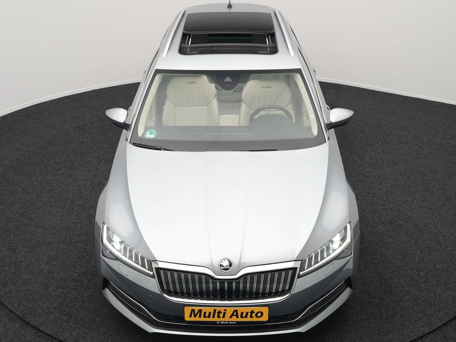 Hoofdafbeelding Škoda Superb