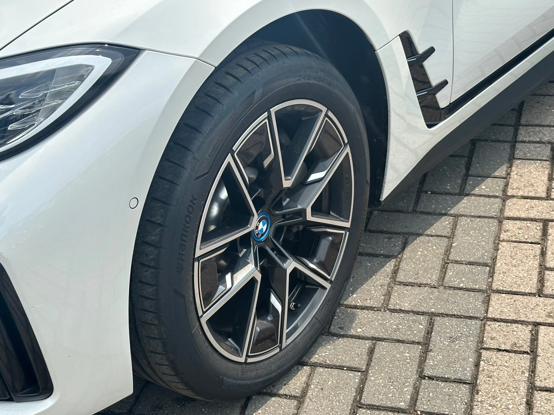 Hoofdafbeelding BMW i4