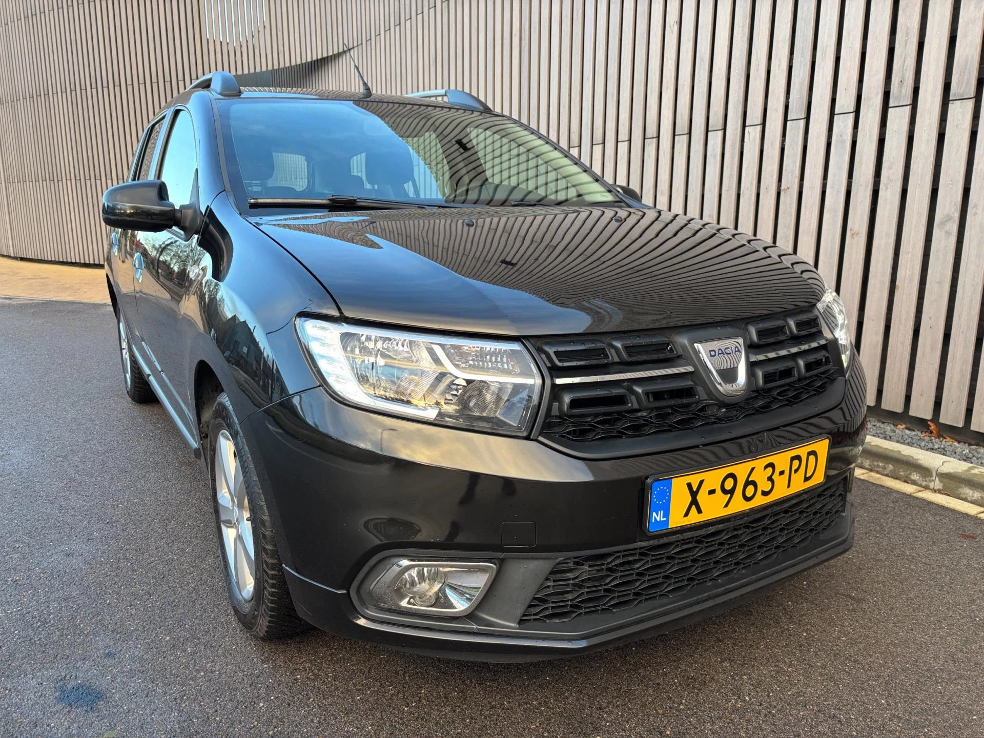 Hoofdafbeelding Dacia Logan