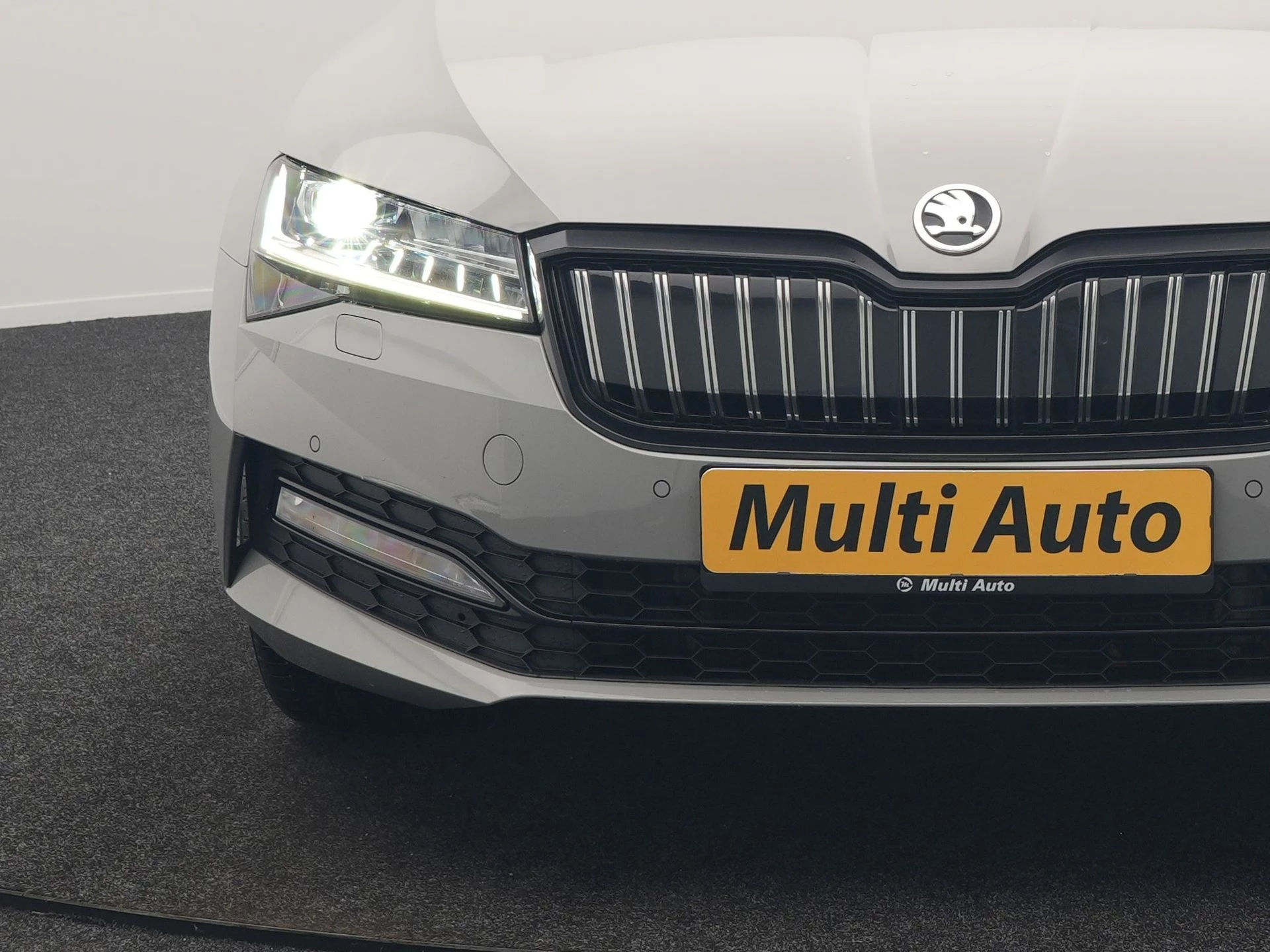 Hoofdafbeelding Škoda Superb