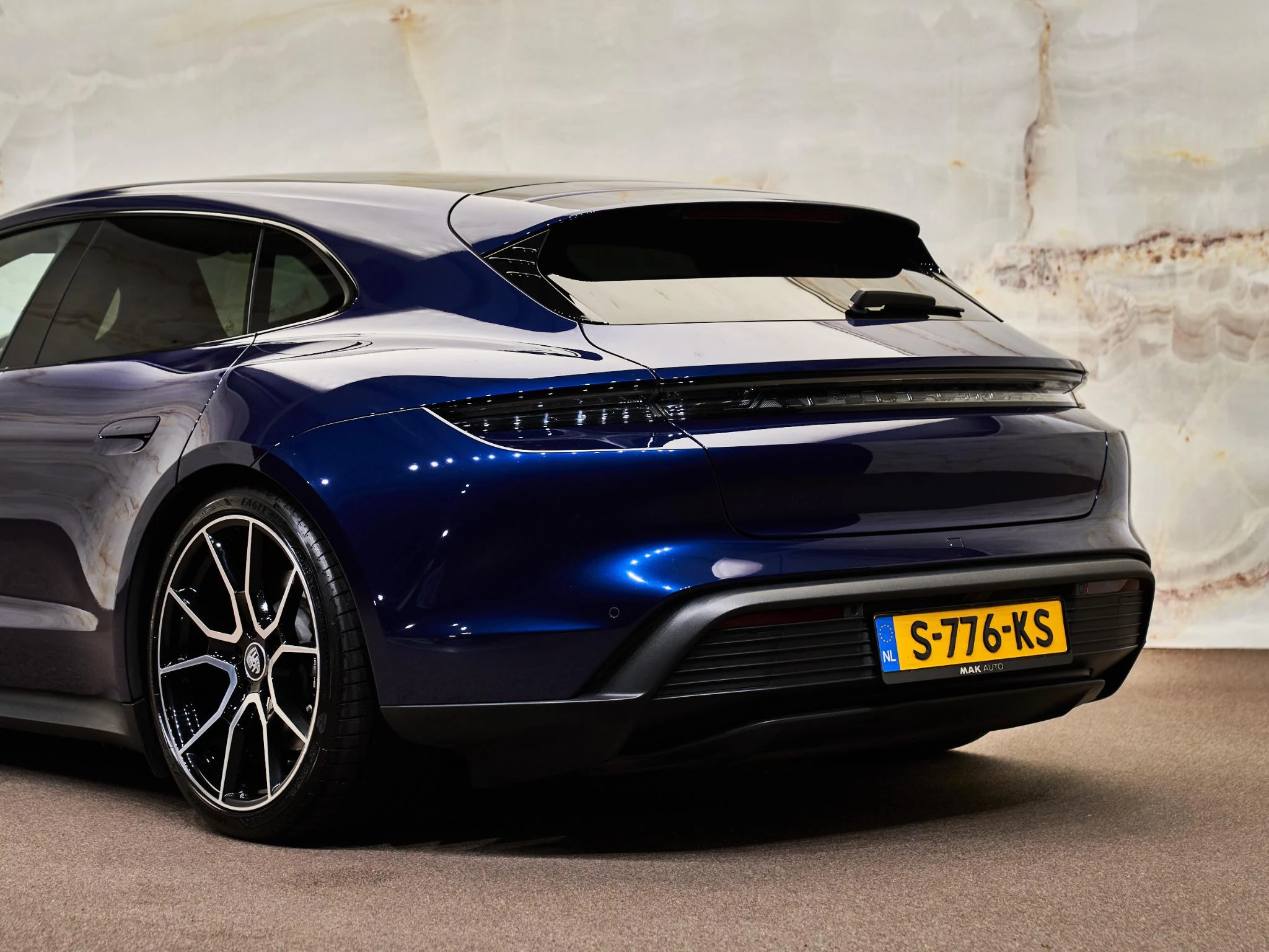 Hoofdafbeelding Porsche Taycan