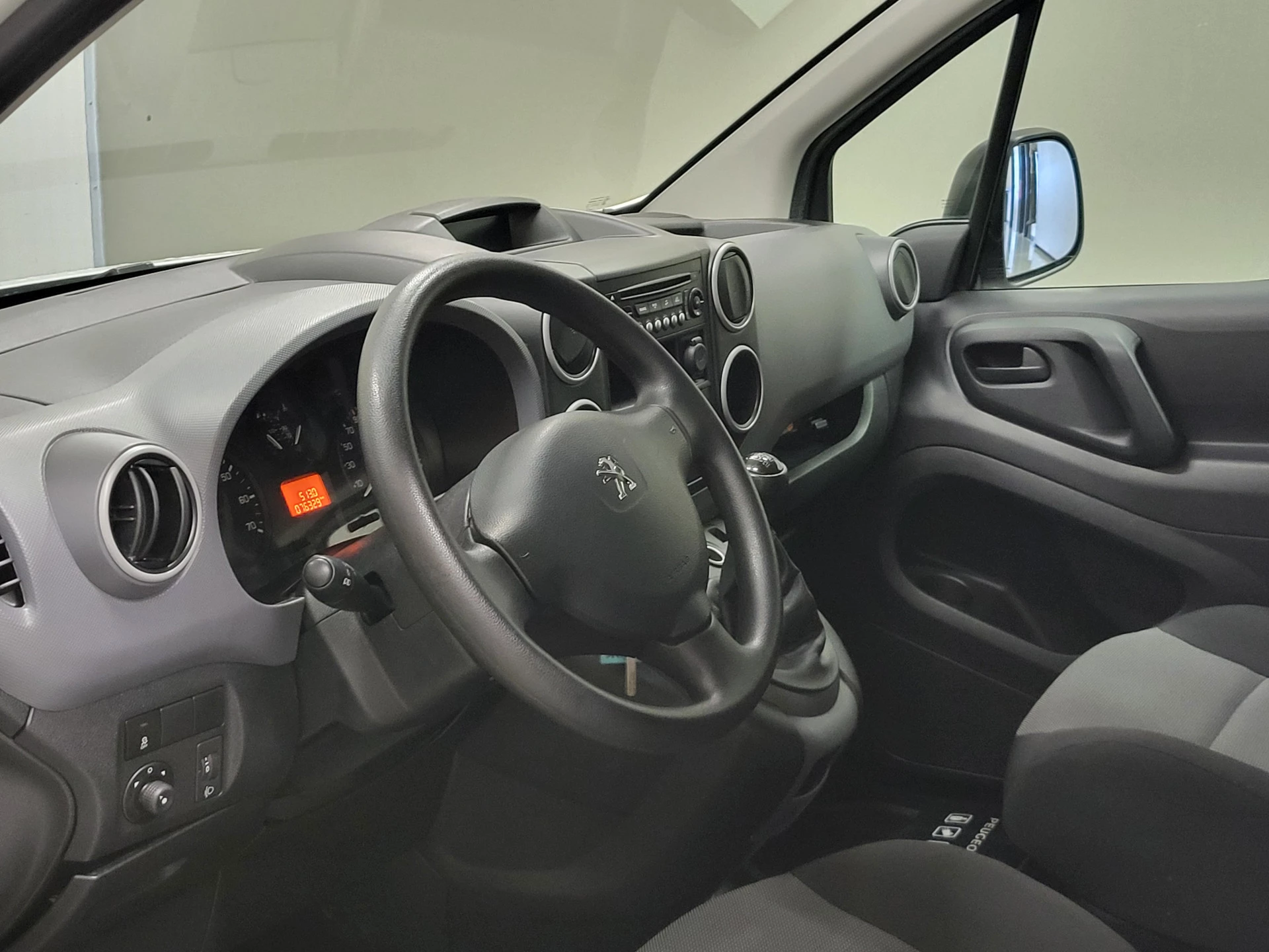 Hoofdafbeelding Peugeot Partner