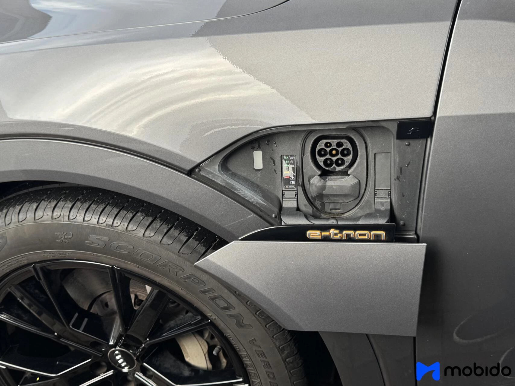 Hoofdafbeelding Audi e-tron