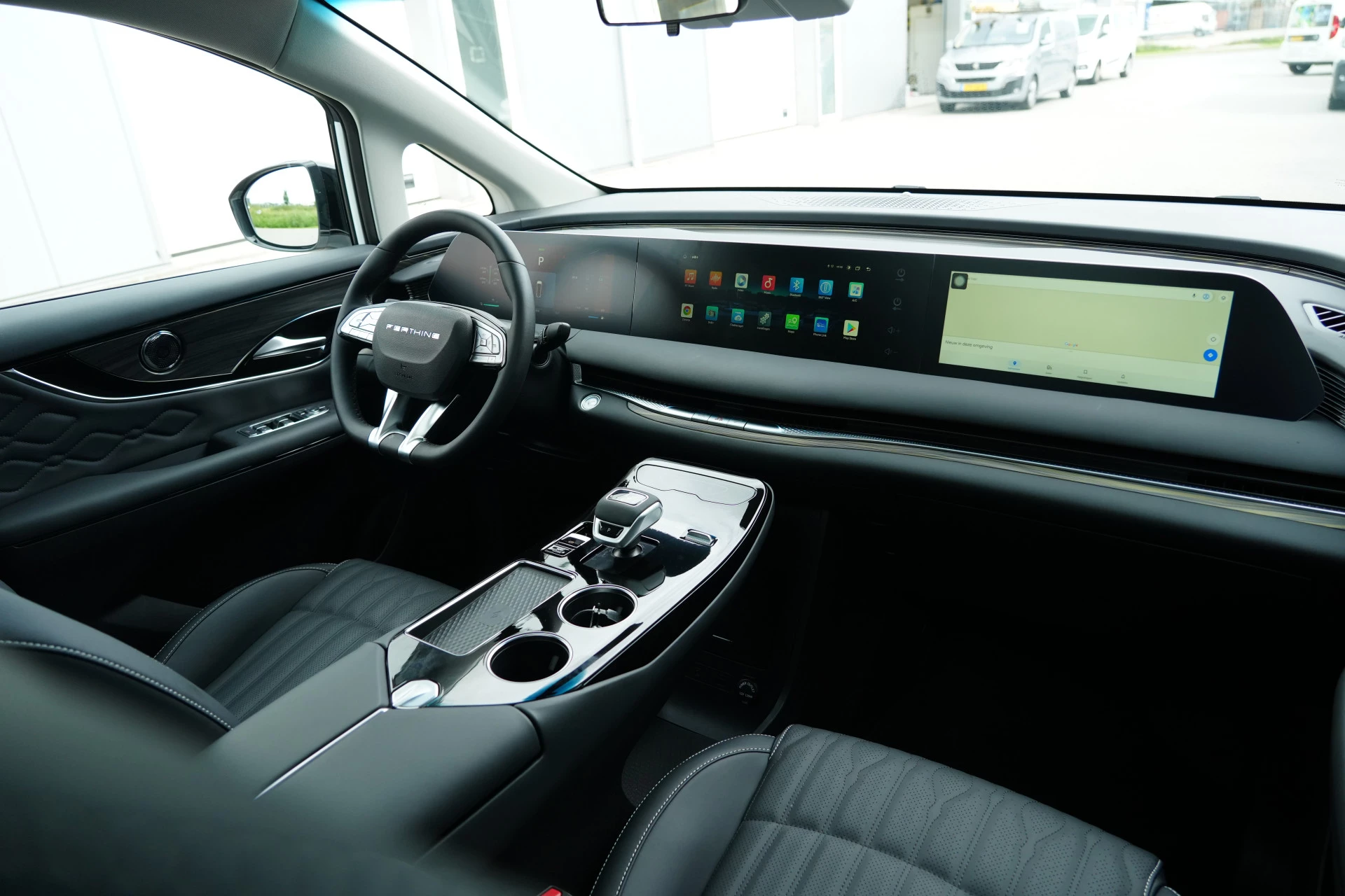 Hoofdafbeelding DFSK Forthing 9