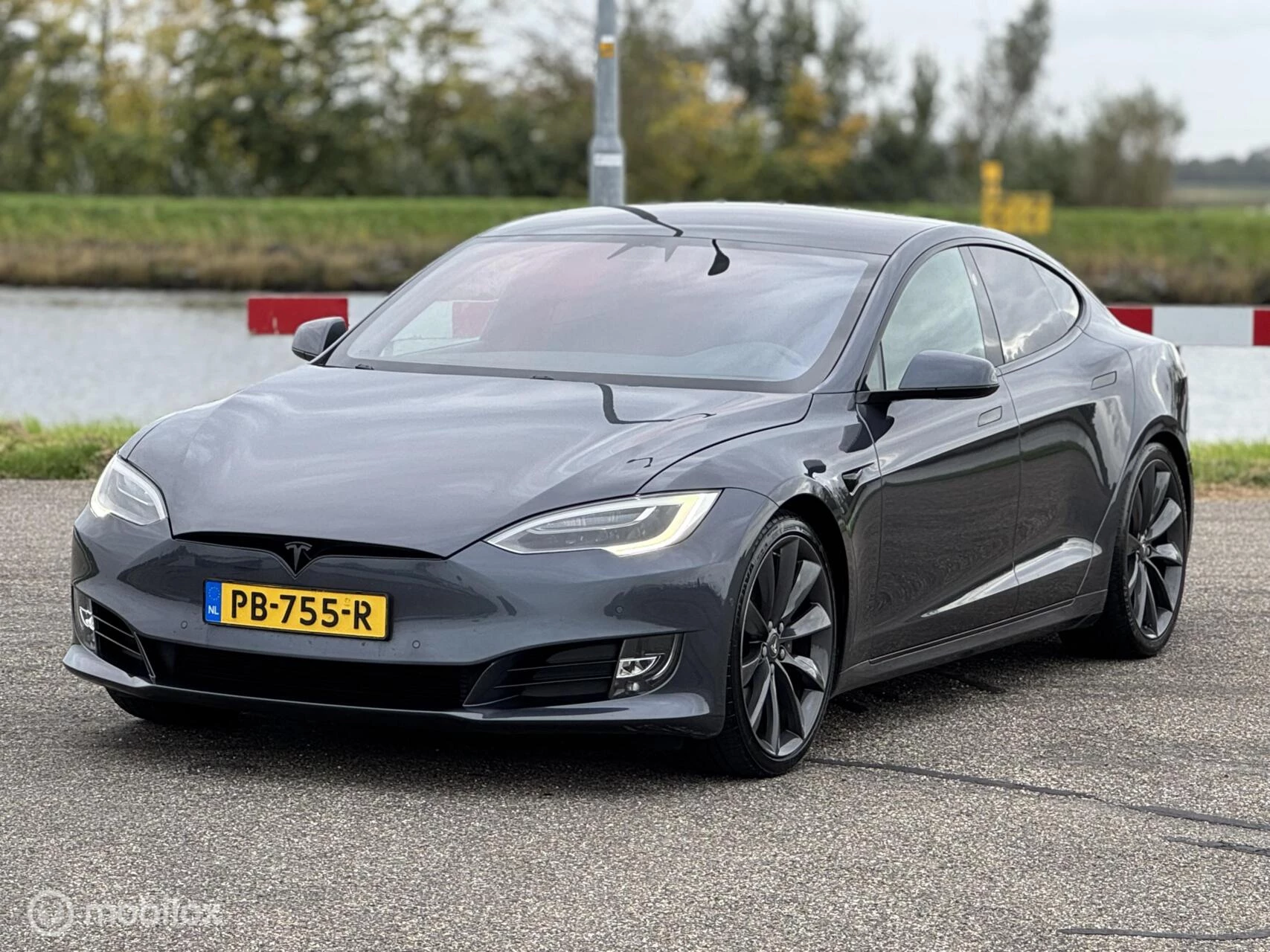 Hoofdafbeelding Tesla Model S