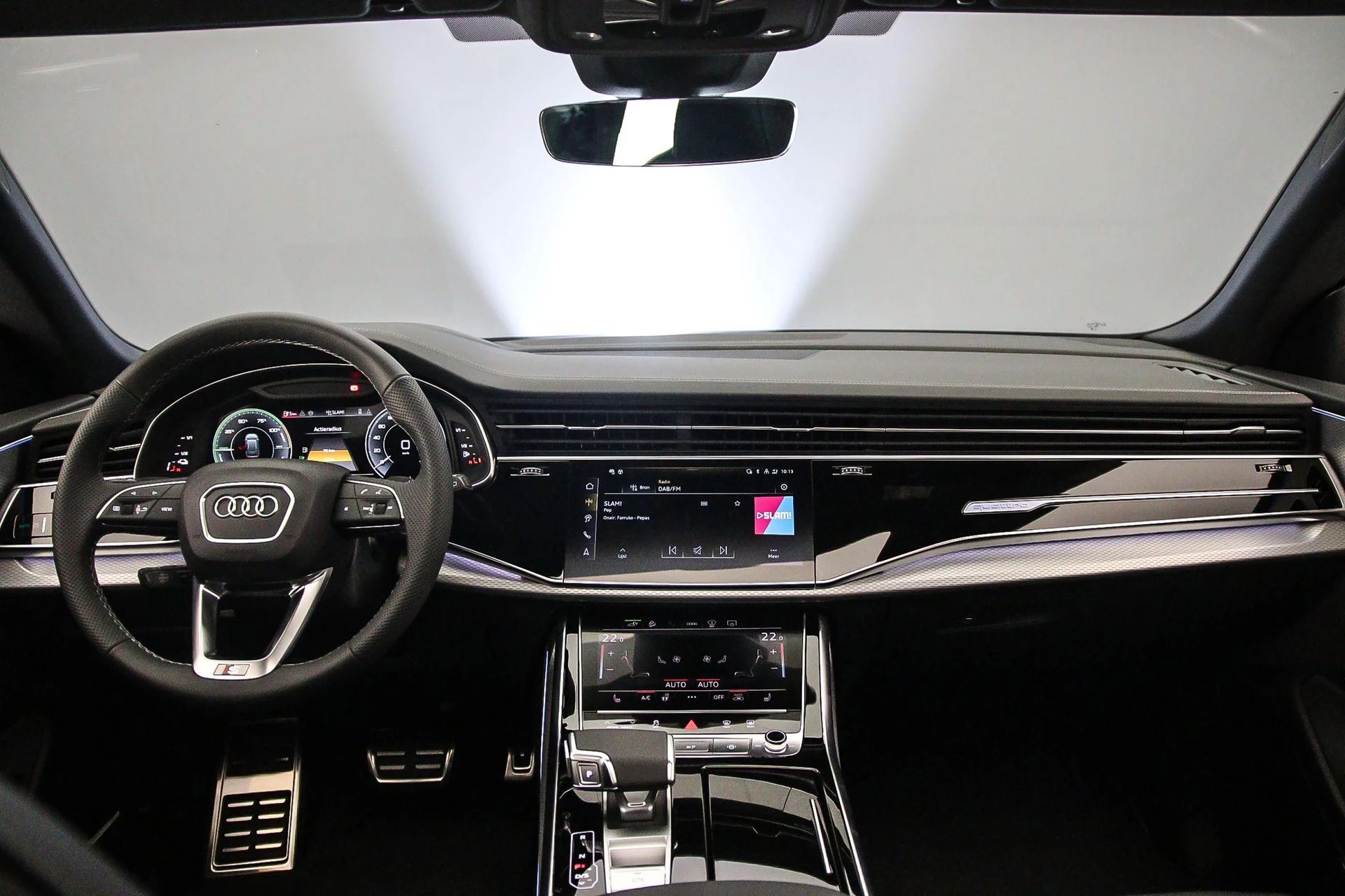 Hoofdafbeelding Audi Q8