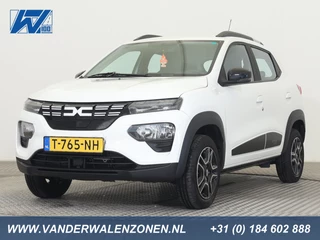 Hoofdafbeelding Dacia Spring Dacia Spring Essential 27 kWh 45 <Actieradius=230km> AC DOP RADIO+PHONE ZWART.STOF ROOFRAIL CV ELEK.PAKKET