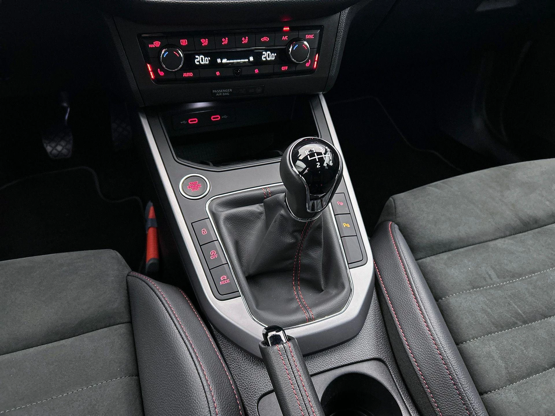 Hoofdafbeelding SEAT Arona