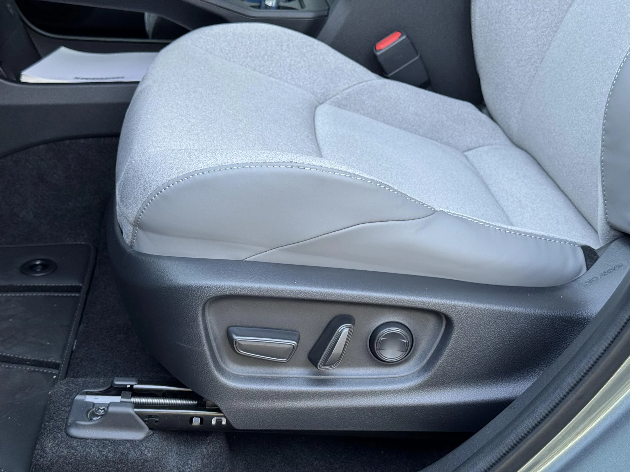 Hoofdafbeelding Toyota C-HR+