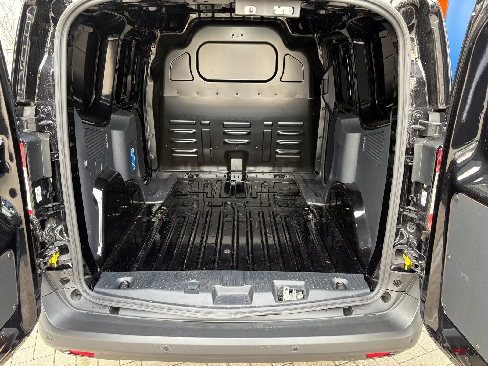Hoofdafbeelding Ford Transit Courier
