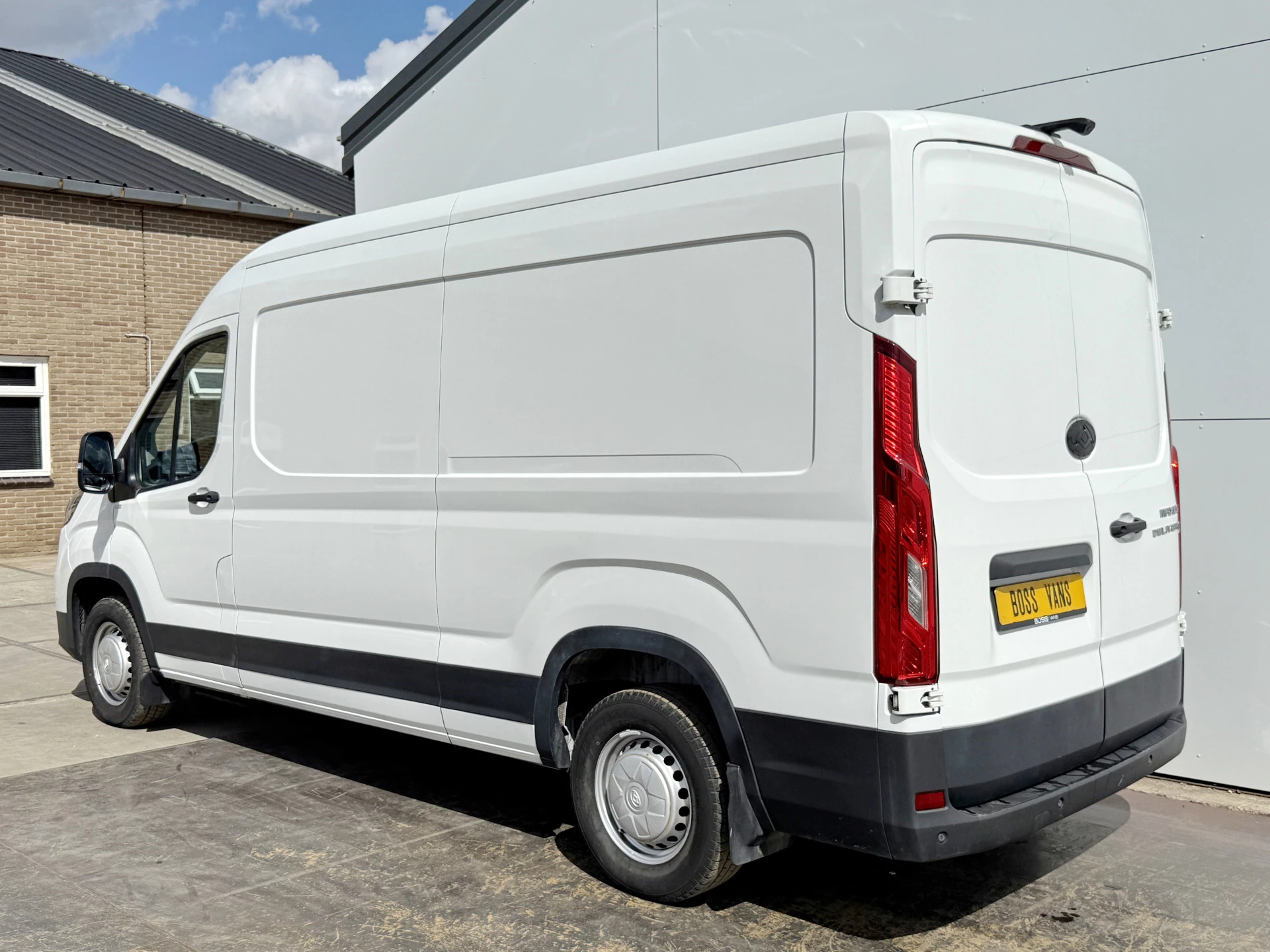 Hoofdafbeelding Maxus Deliver9