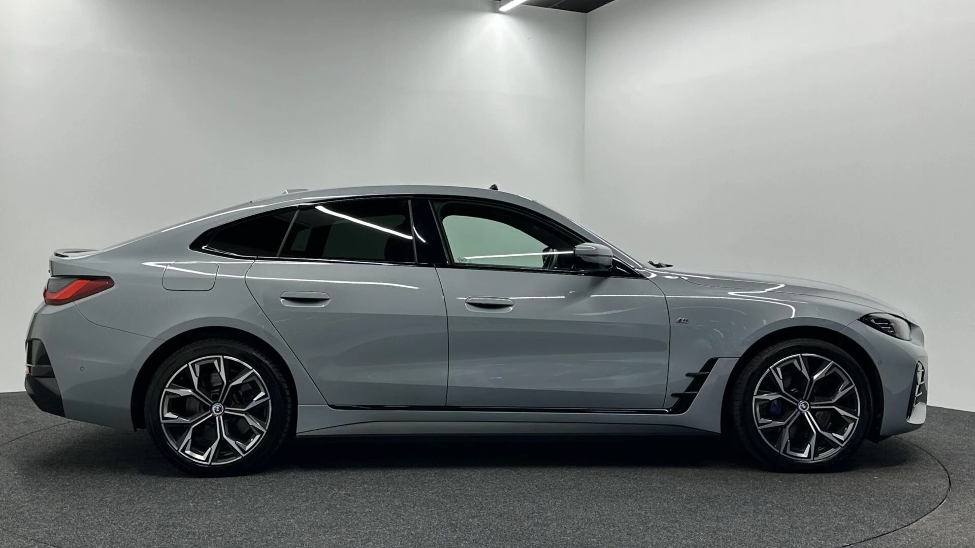 Hoofdafbeelding BMW i4