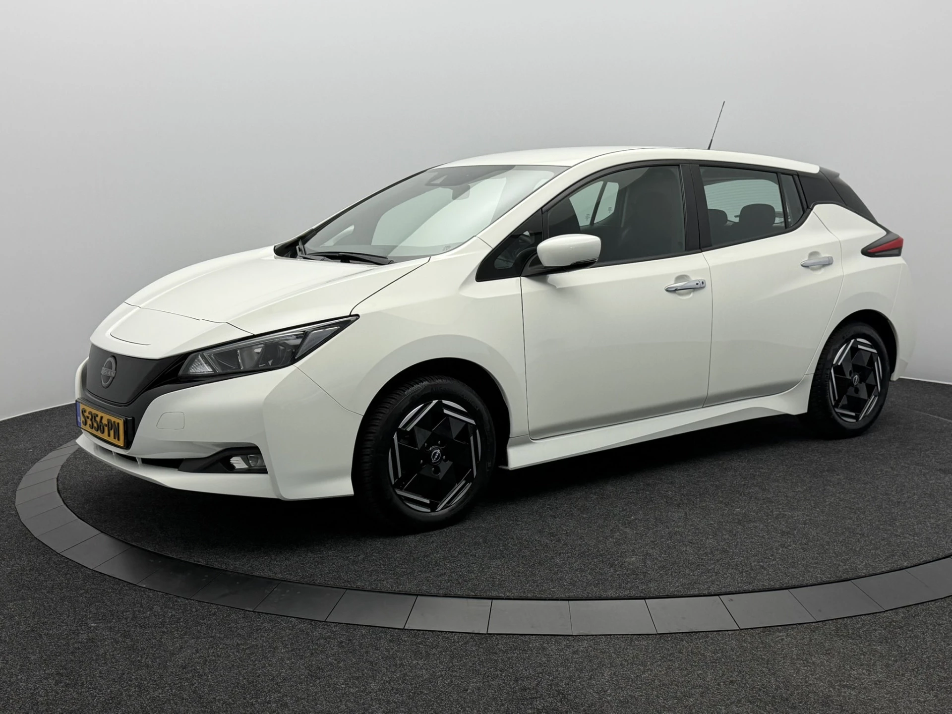 Hoofdafbeelding Nissan Leaf