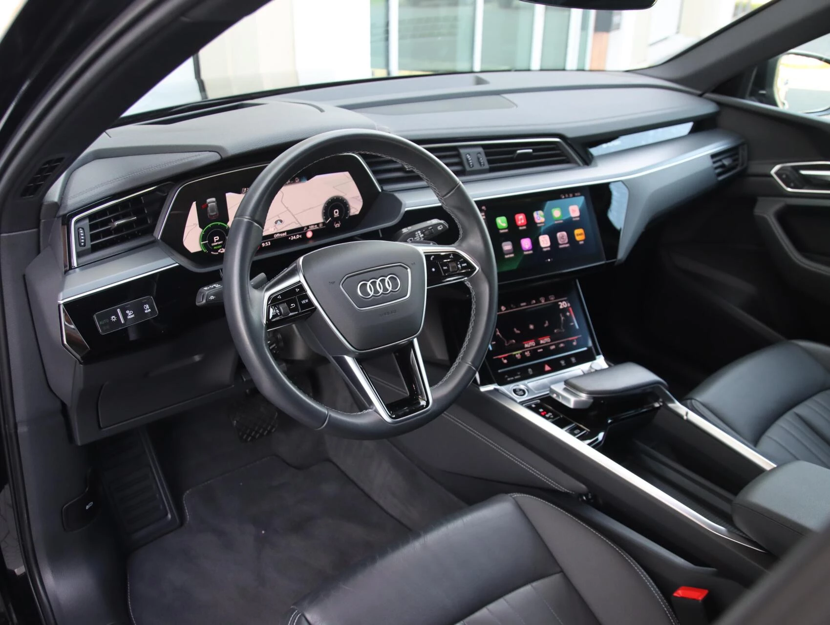 Hoofdafbeelding Audi e-tron