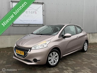 Peugeot 208 1.2 VTi Active 2014 / Airco / Cruisecontrol / Bluetooth / 4S banden nieuw / NAP