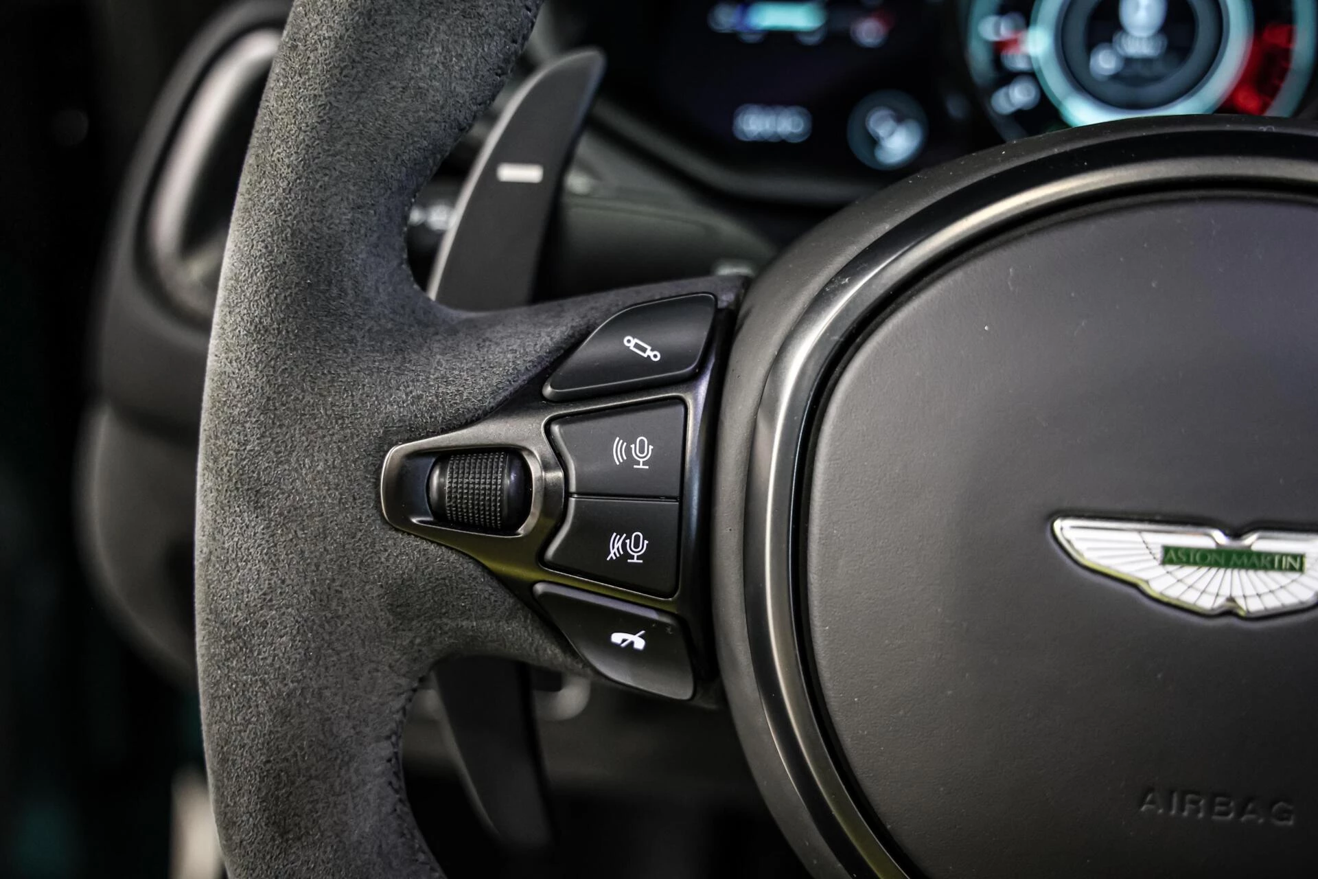 Hoofdafbeelding Aston Martin V8 Vantage