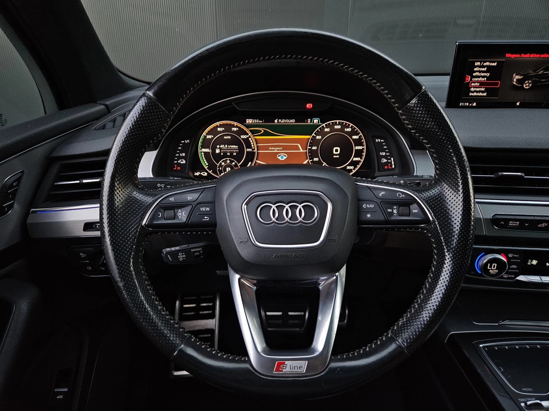 Hoofdafbeelding Audi Q7