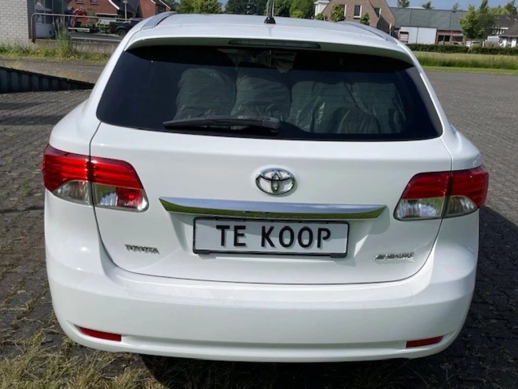 Hoofdafbeelding Toyota Avensis