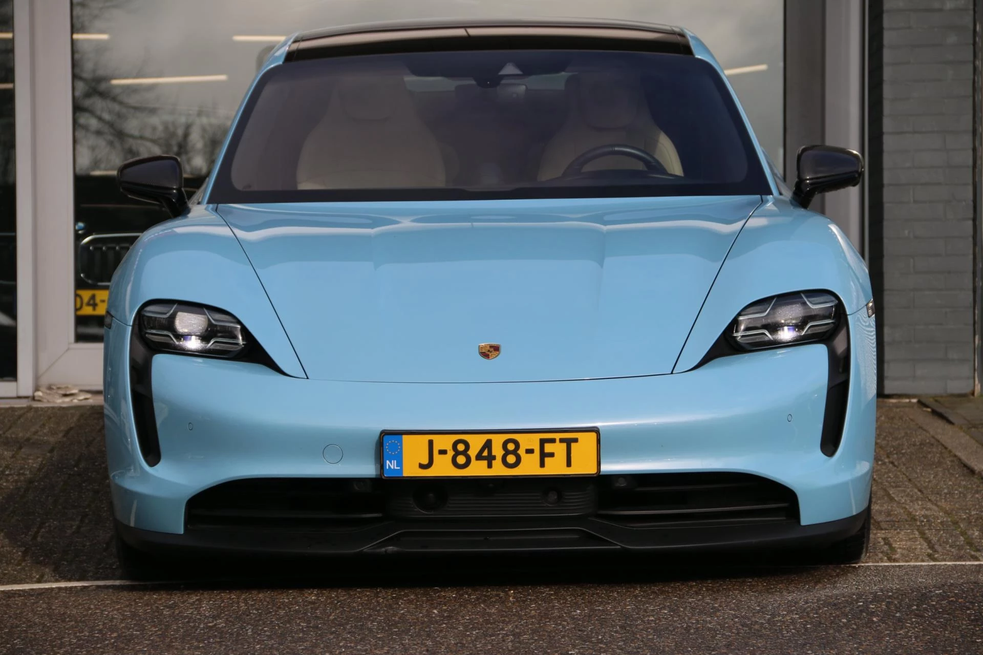 Hoofdafbeelding Porsche Taycan