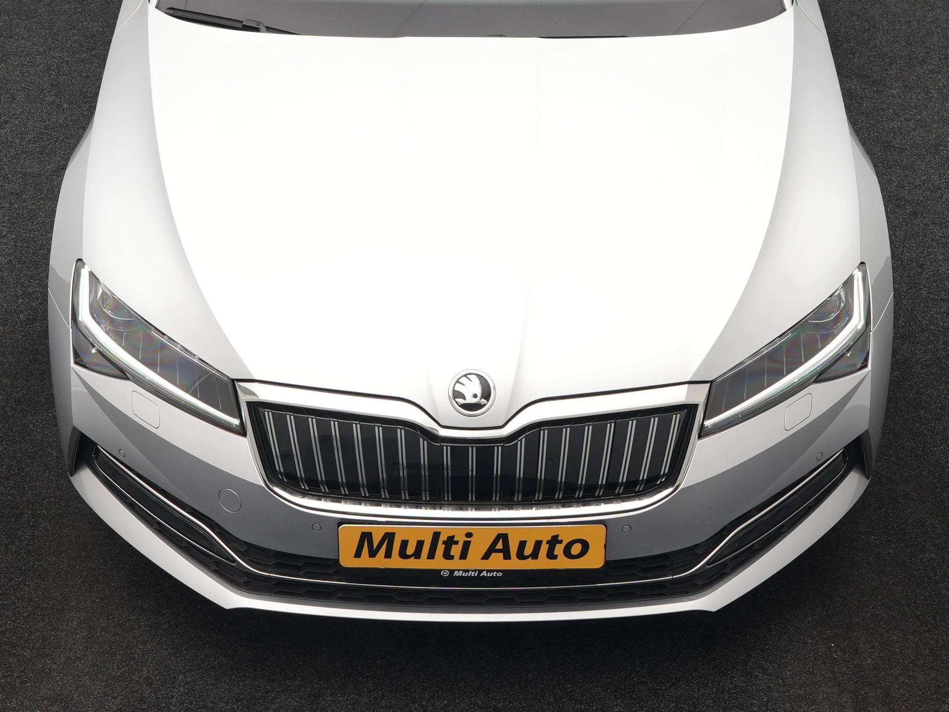 Hoofdafbeelding Škoda Superb