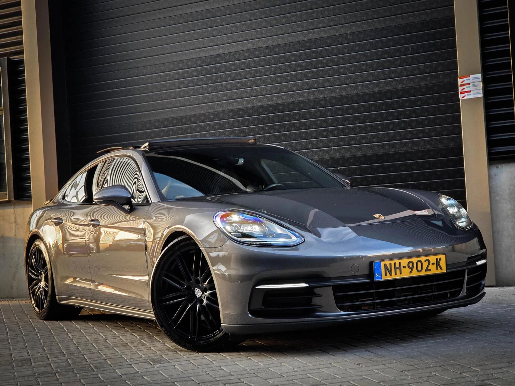 Hoofdafbeelding Porsche Panamera