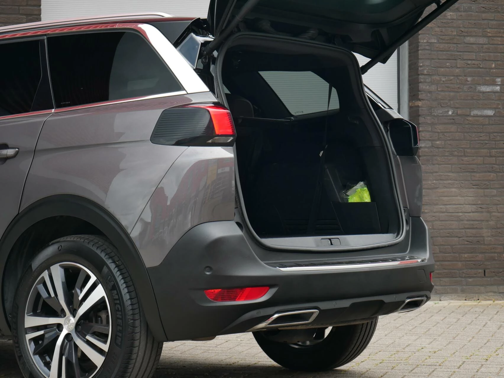 Hoofdafbeelding Peugeot 5008