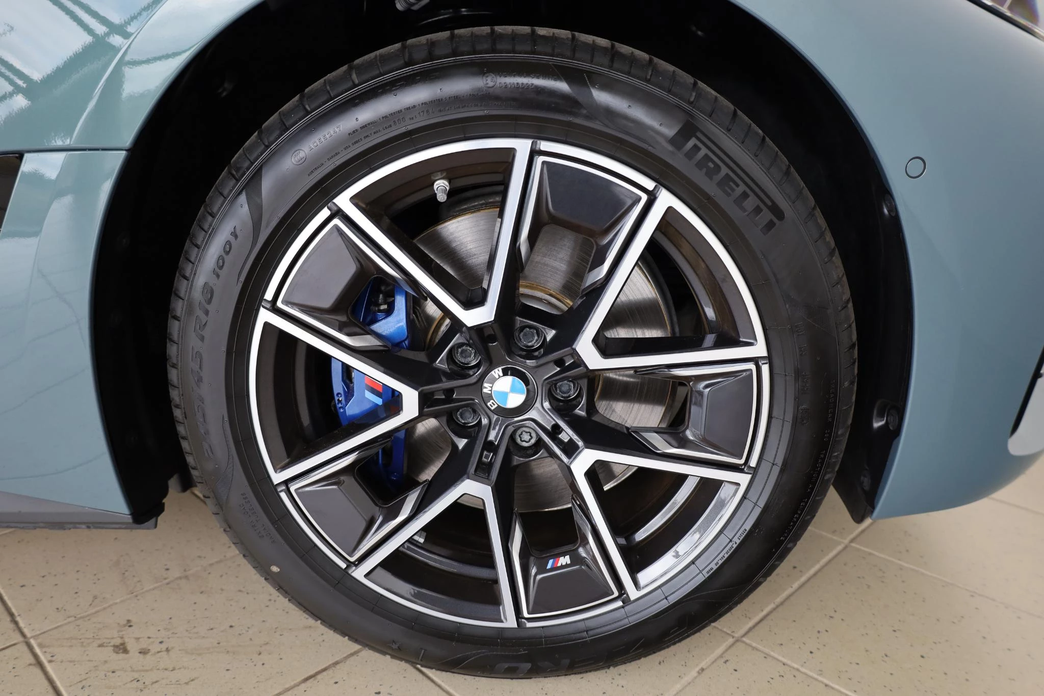 Hoofdafbeelding BMW i4