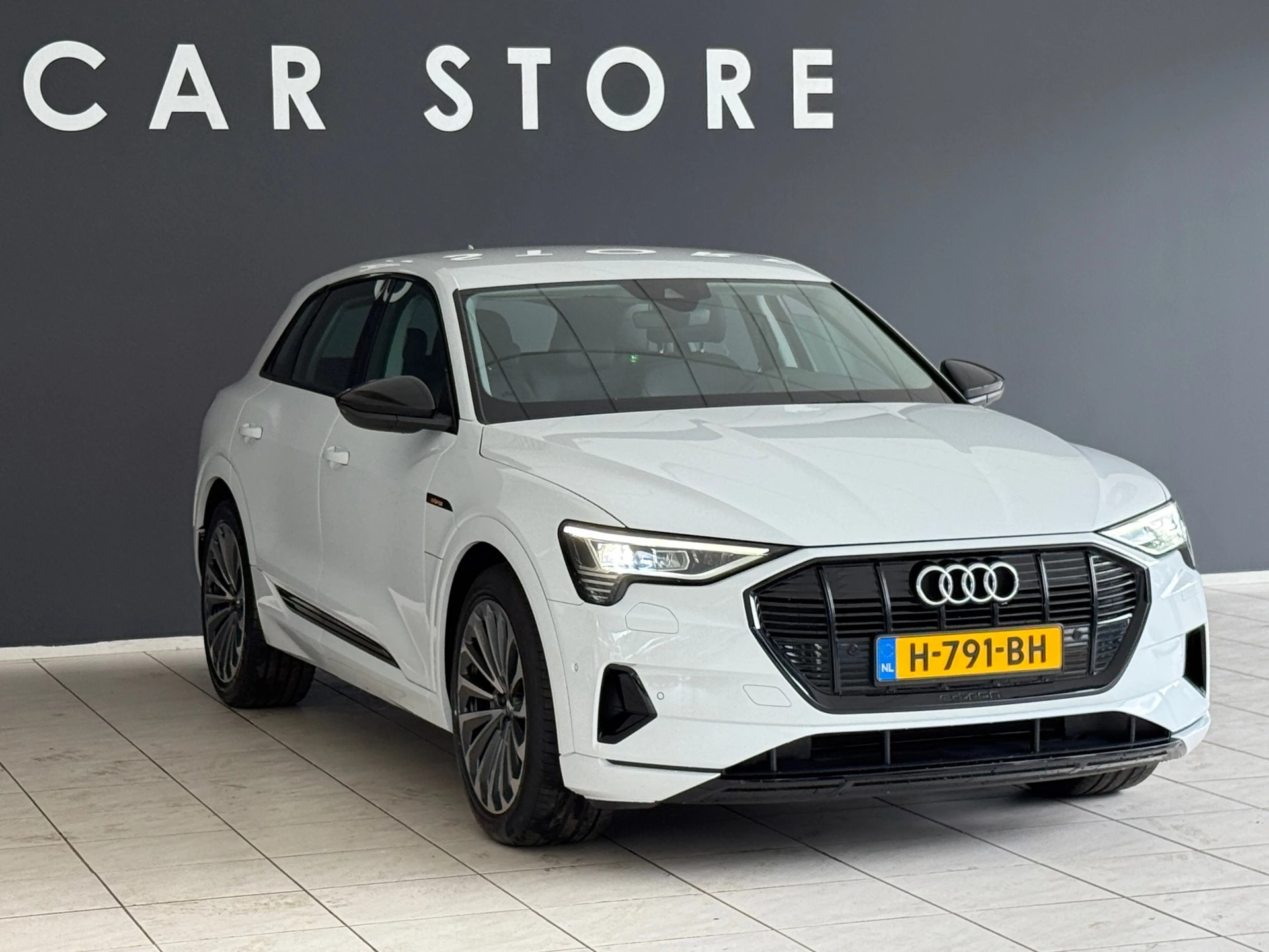 Hoofdafbeelding Audi e-tron