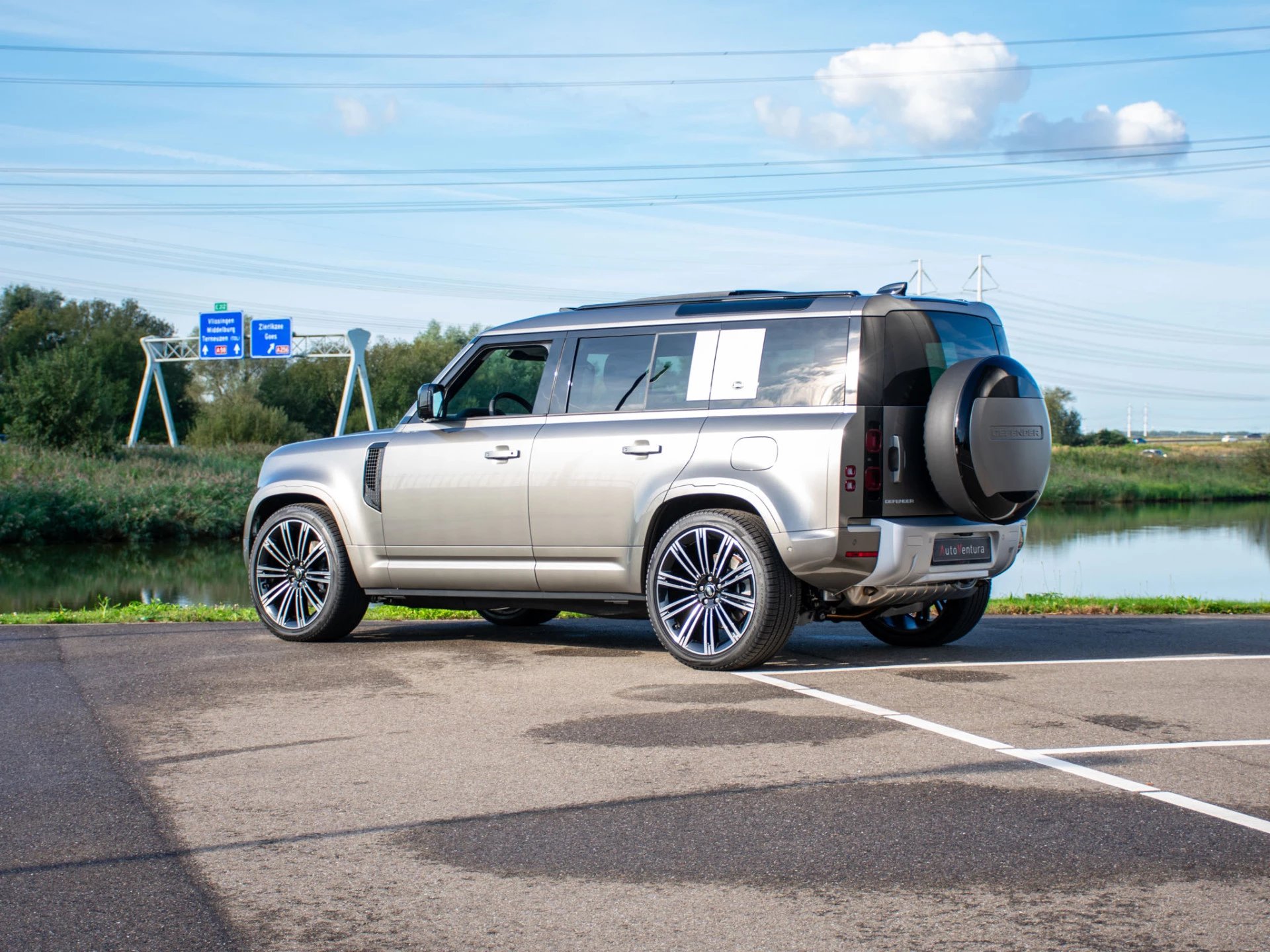 Hoofdafbeelding Land Rover Defender