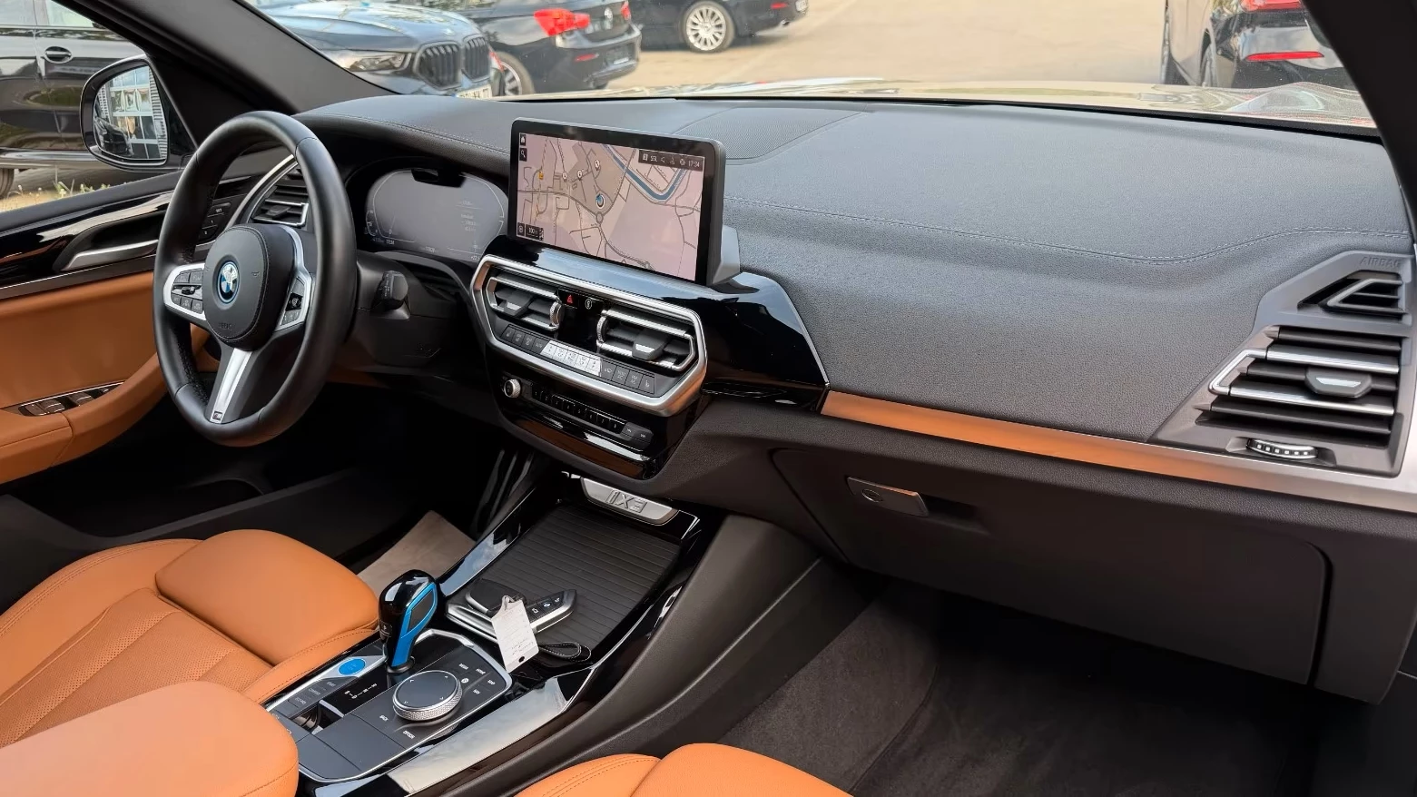 Hoofdafbeelding BMW iX3