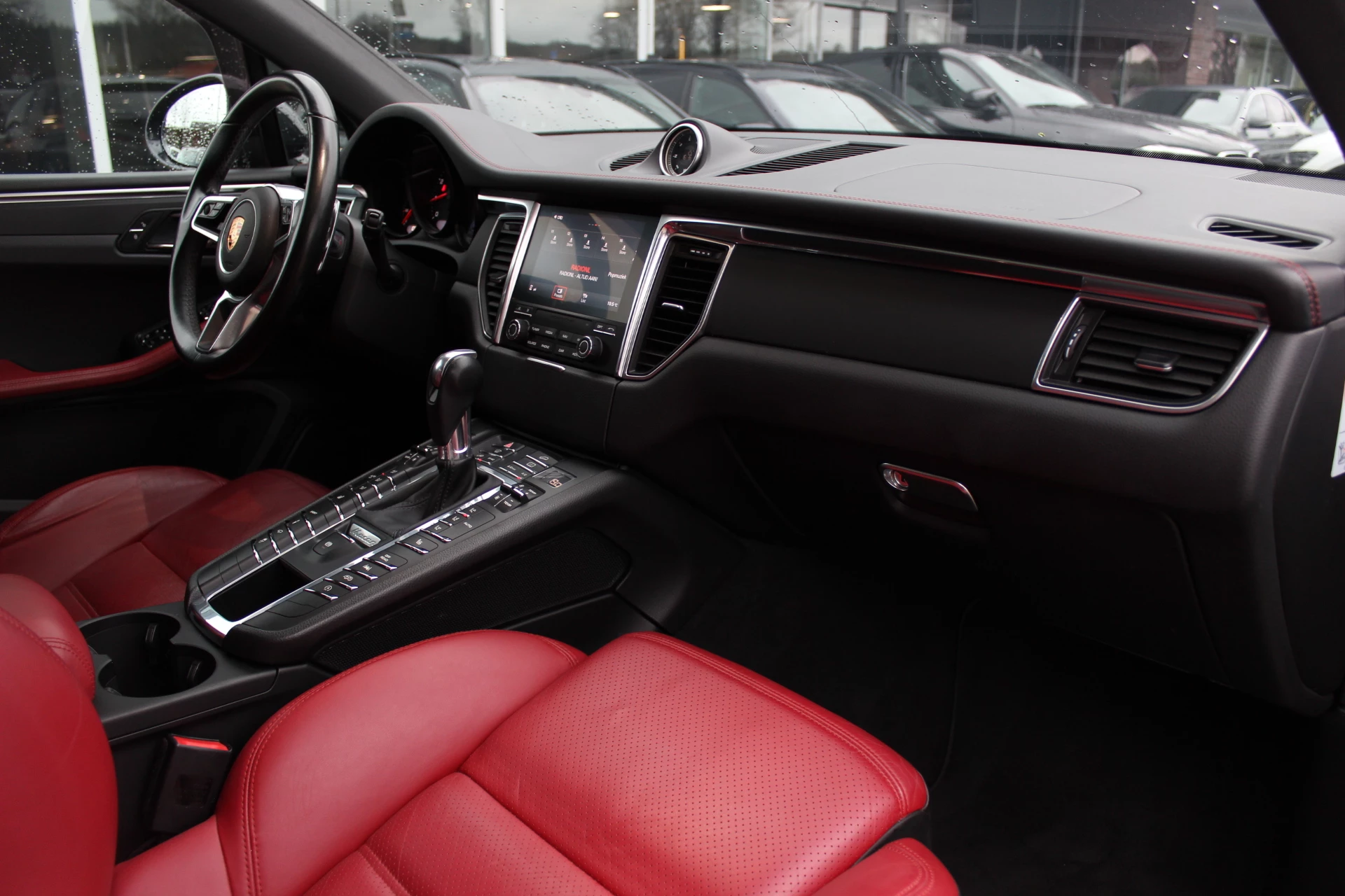 Hoofdafbeelding Porsche Macan