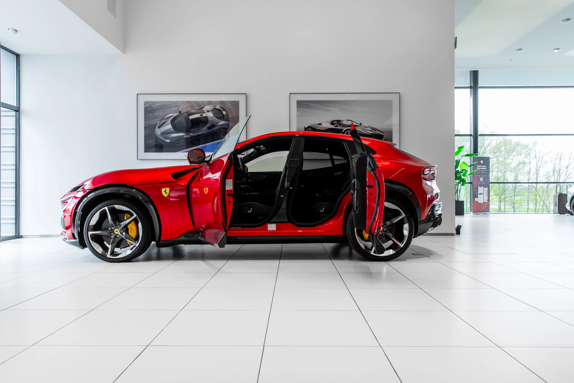 Hoofdafbeelding Ferrari Purosangue