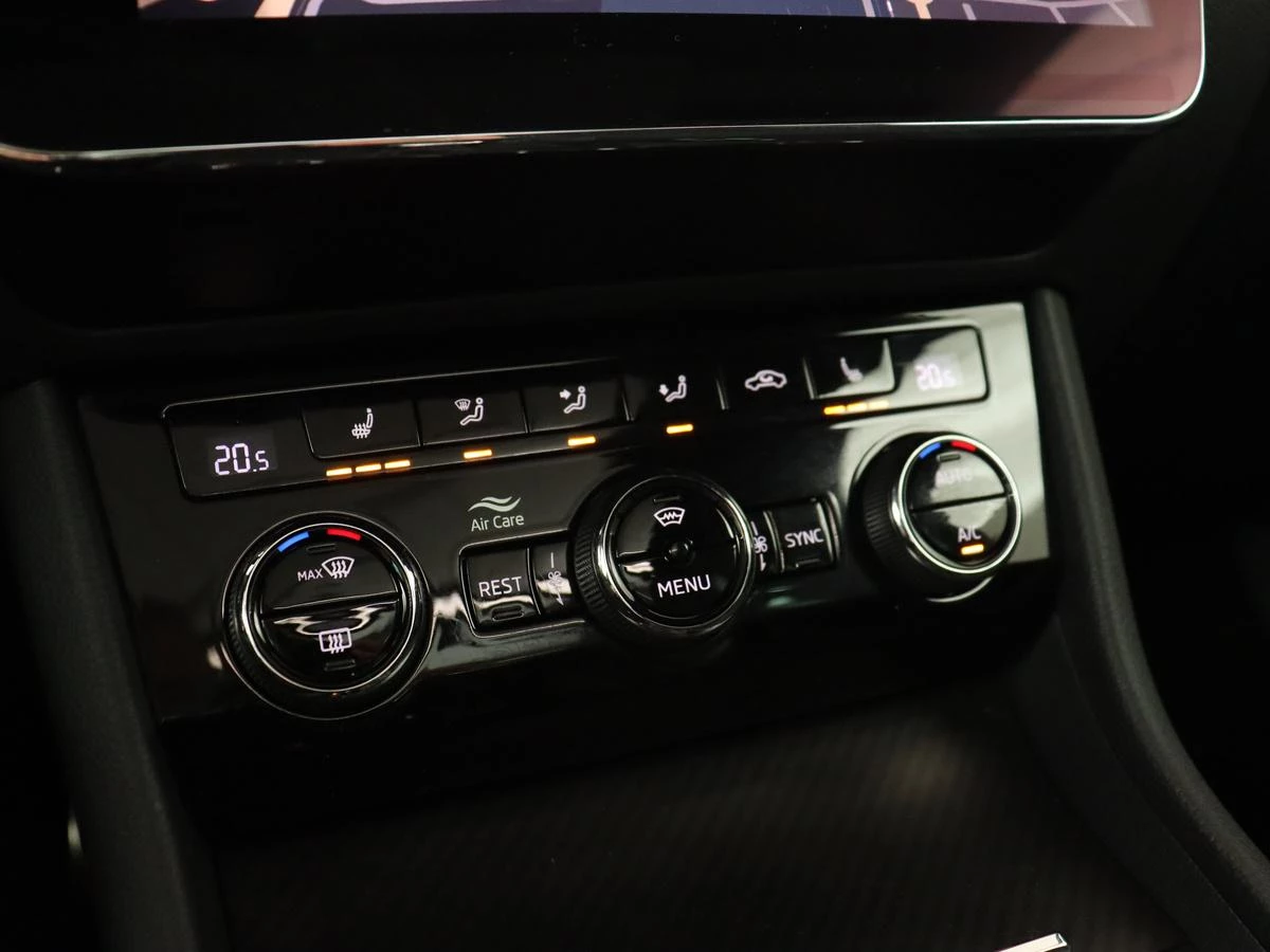 Hoofdafbeelding Škoda Superb