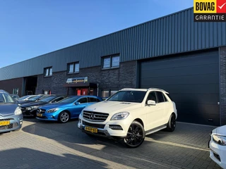 Hoofdafbeelding Mercedes-Benz M-Klasse Mercedes-Benz M-Klasse 350 | 2E EIGENAAR | 12MND GARANTIE | AIRCO | CRUISE | XENON | TREKHAAK | NAVI | LMV |
