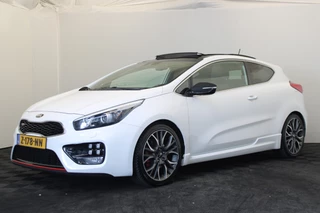 Hoofdafbeelding Kia pro_cee'd Kia pro_cee'd 1.6 GT |Pano|Stoel/Stuur verw.|