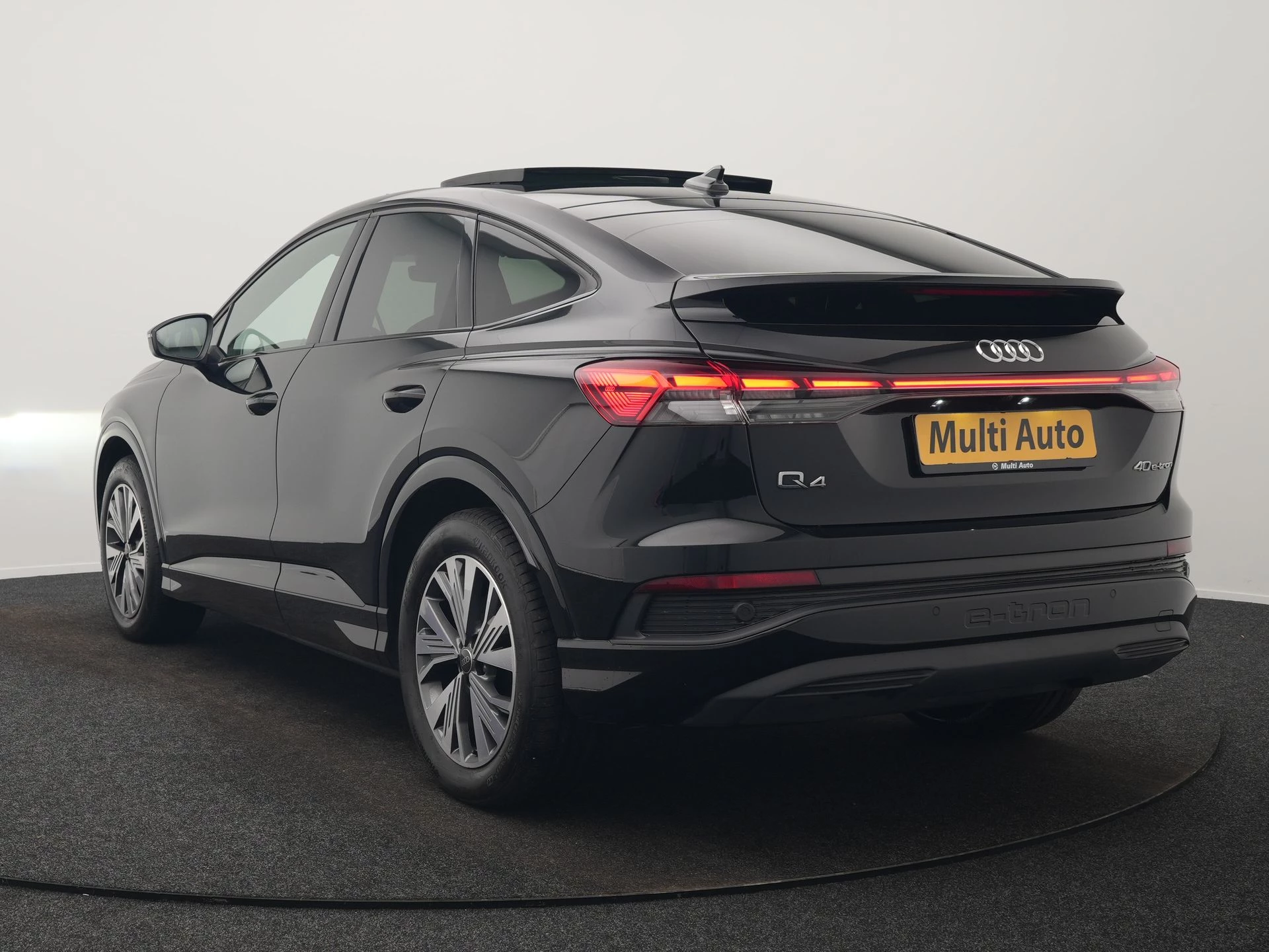 Hoofdafbeelding Audi Q4 Sportback e-tron