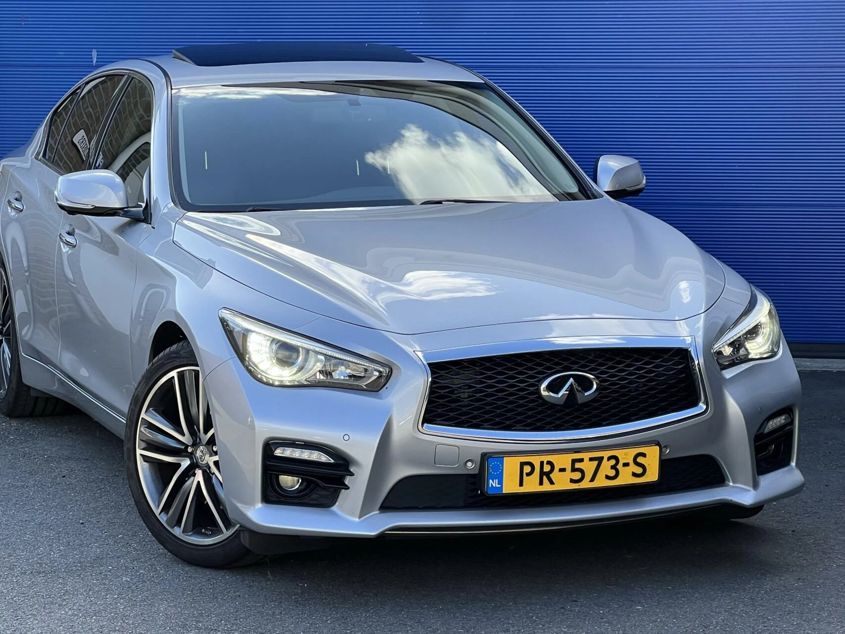 Hoofdafbeelding Infiniti Q